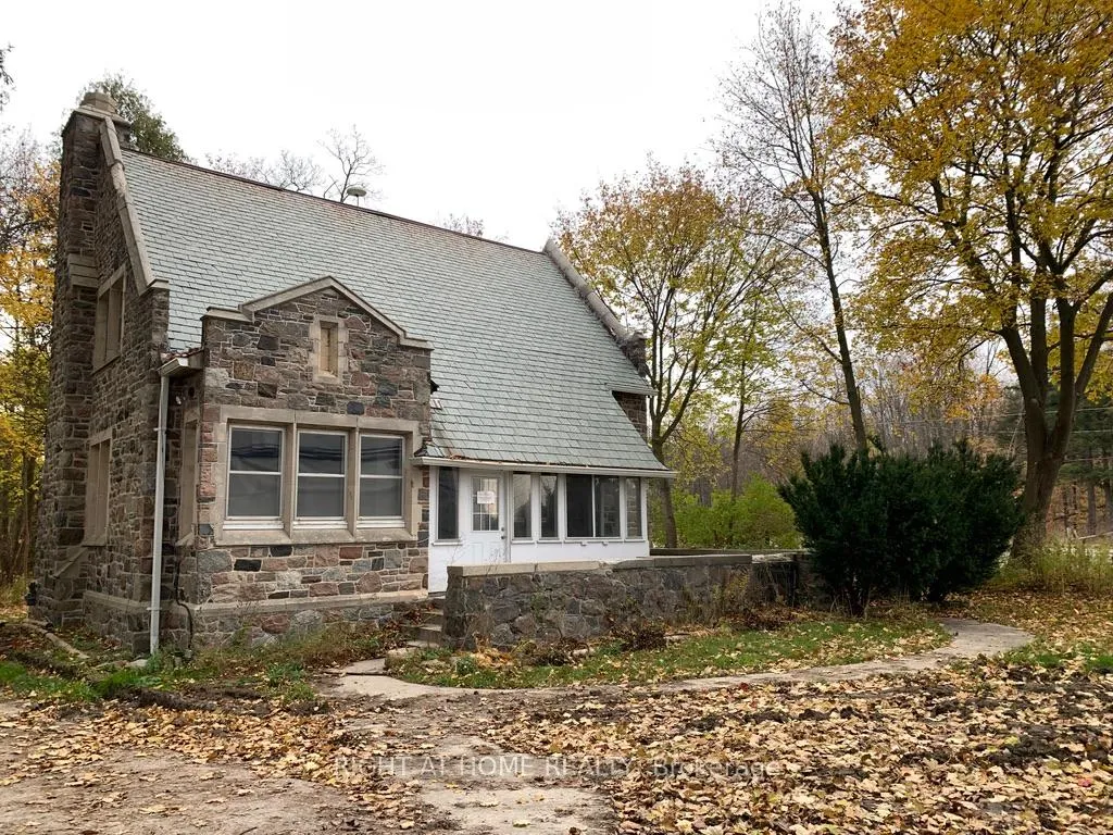 Photo 5 of 13760 Keele Street, King, Rural King — HOMEH