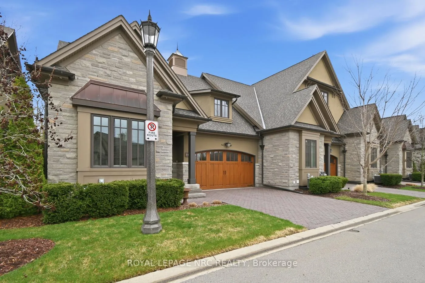 Photo 3 of Unit 14, 30 Power Glen Road, St. Catharines, Rykert/Vansickle — HOMEH