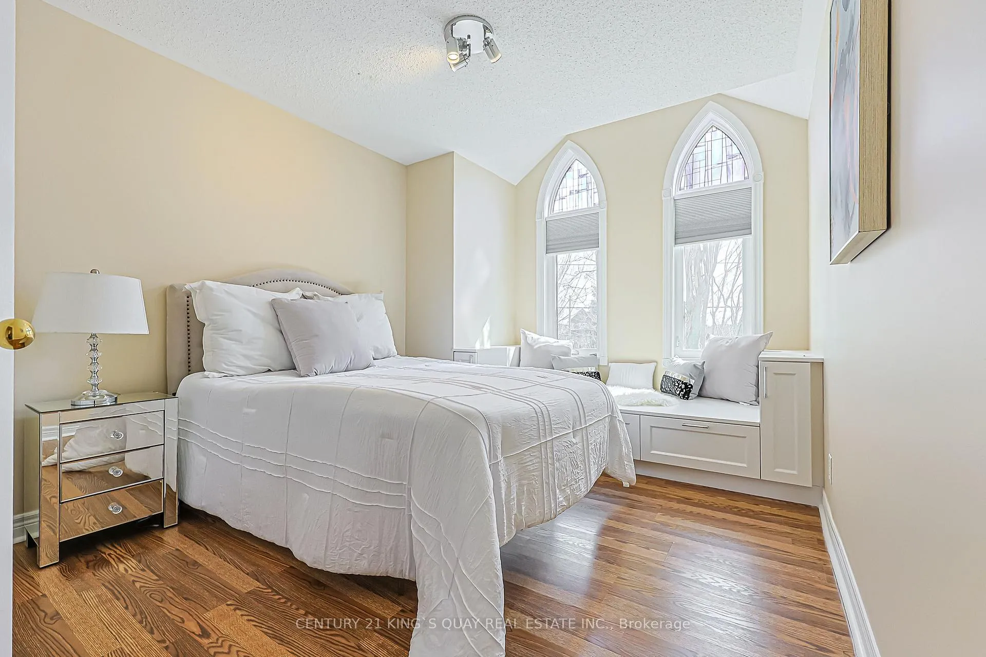 Photo 14 of 15 Queens Plate Drive, Markham, Angus Glen — HOMEH