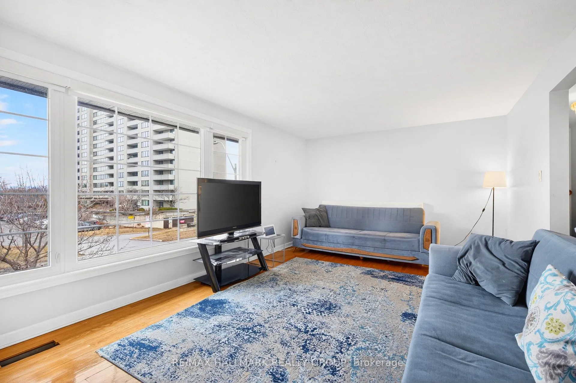 Photo 2 of Unit B, 2636 Regina Street, Ottawa, Britannia — HOMEH