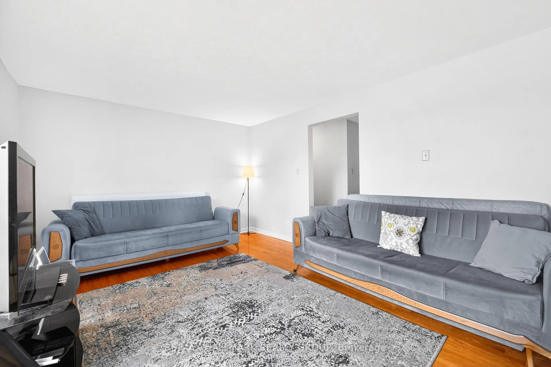 Photo 3 of Unit B, 2636 Regina Street, Ottawa, Britannia — HOMEH