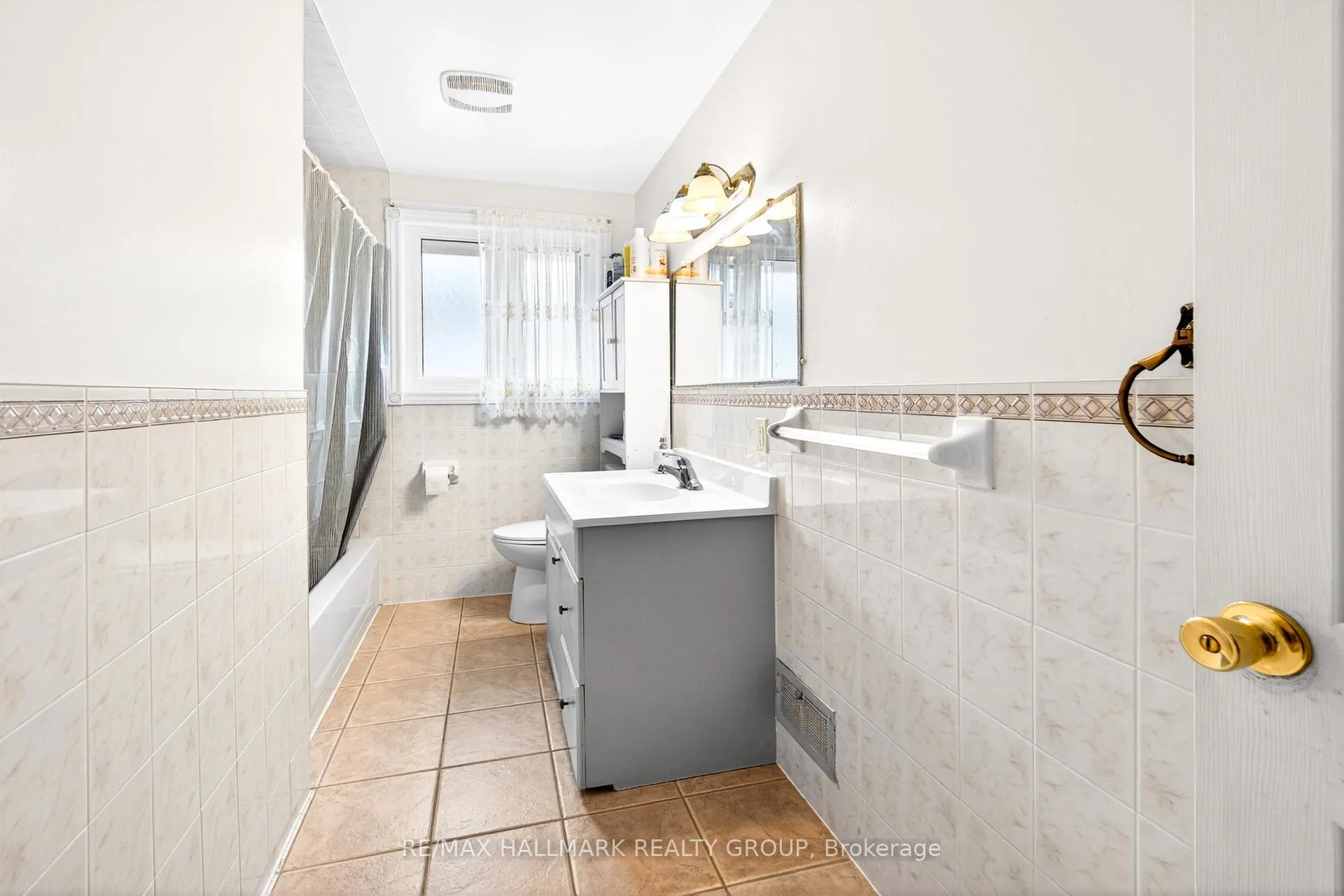 Photo 7 of Unit B, 2636 Regina Street, Ottawa, Britannia — HOMEH