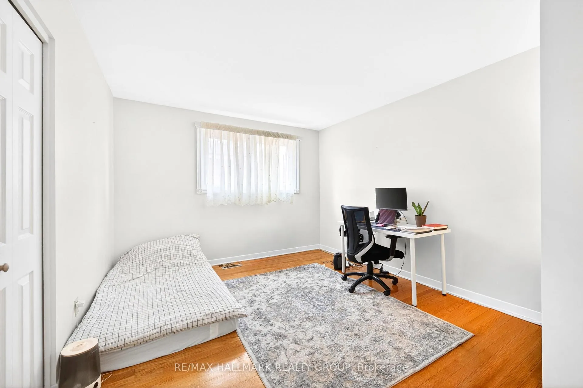 Photo 10 of Unit B, 2636 Regina Street, Ottawa, Britannia — HOMEH