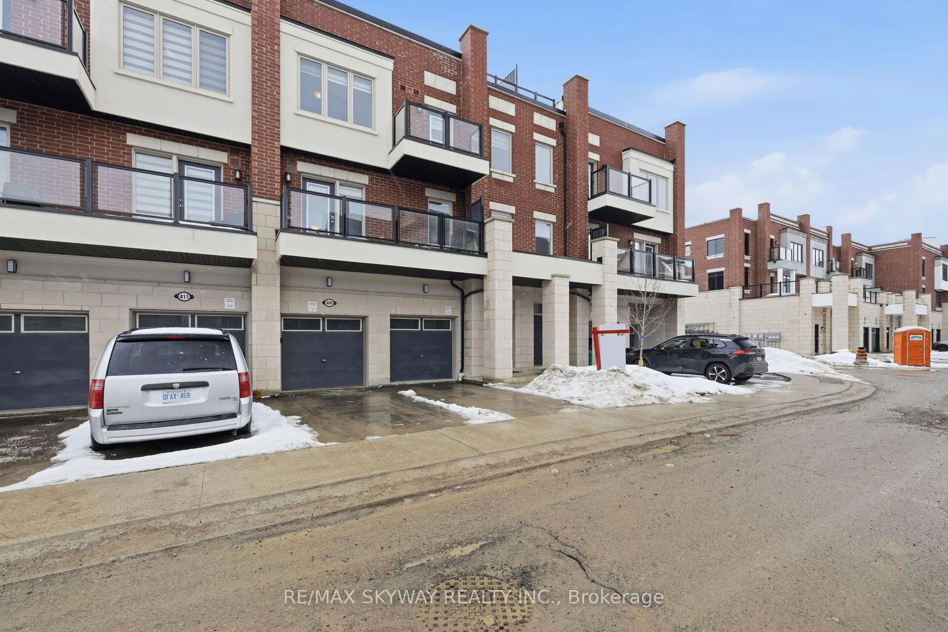 Photo 3 of 44 Springdale Avenue, Caledon, Rural Caledon — HOMEH