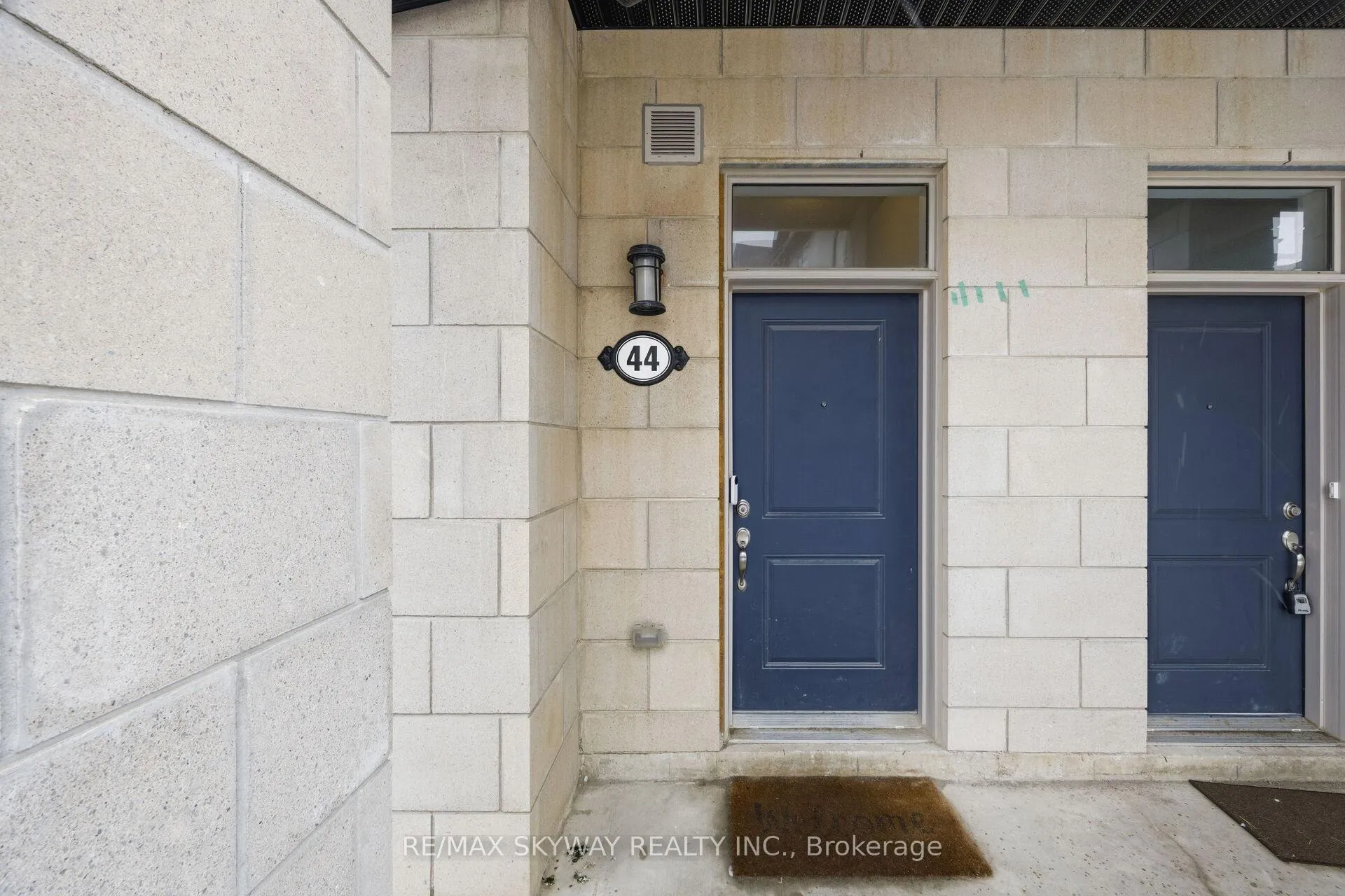 Photo 5 of 44 Springdale Avenue, Caledon, Rural Caledon — HOMEH