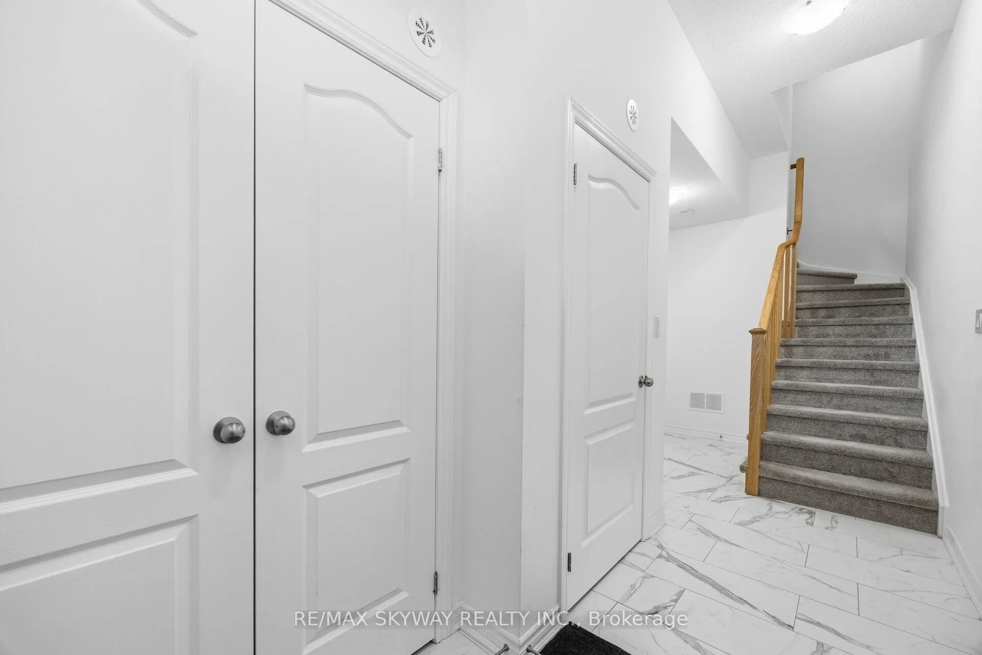 Photo 7 of 44 Springdale Avenue, Caledon, Rural Caledon — HOMEH