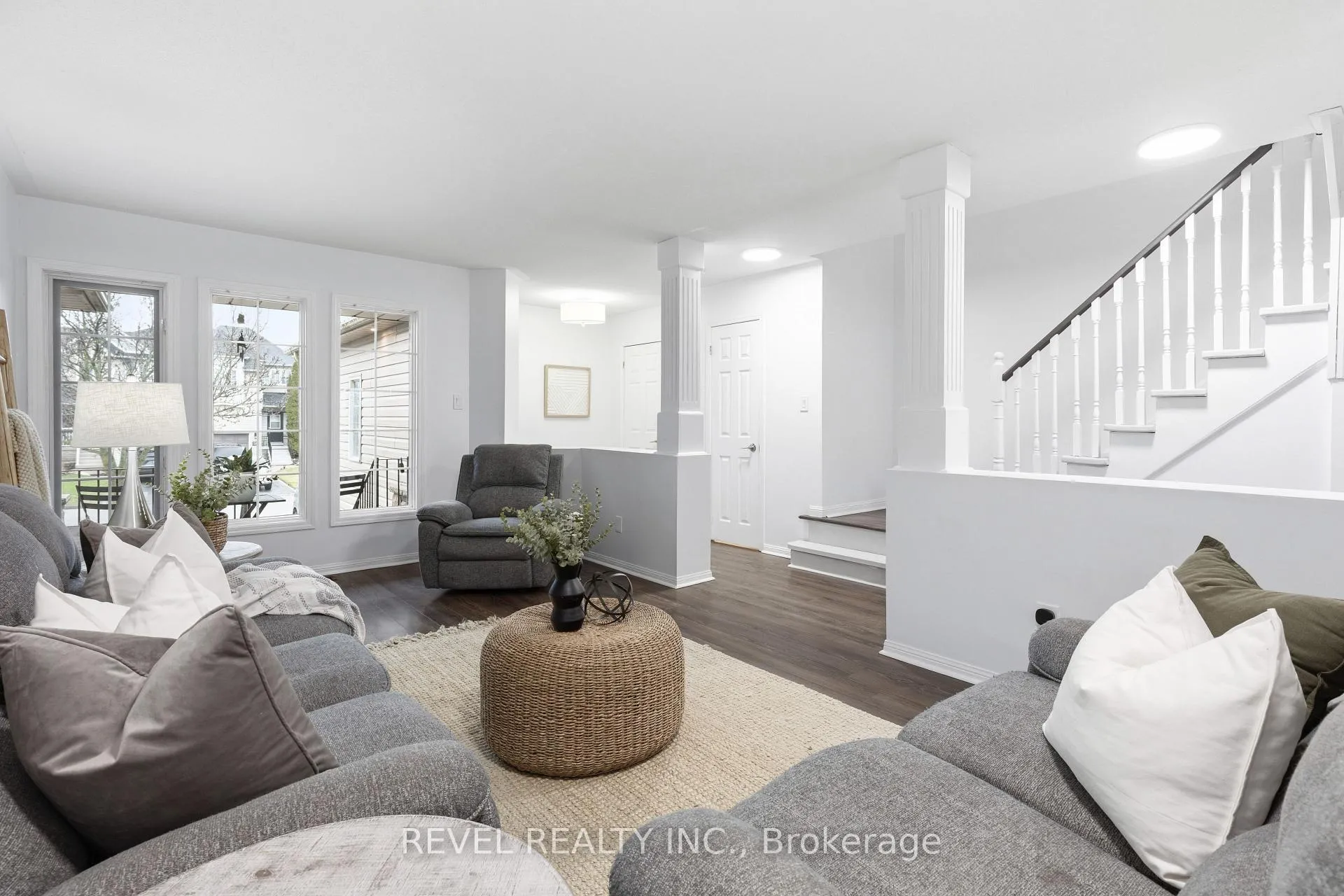 Photo 9 of 57 Shady Lane Crescent, Clarington, Bowmanville — HOMEH