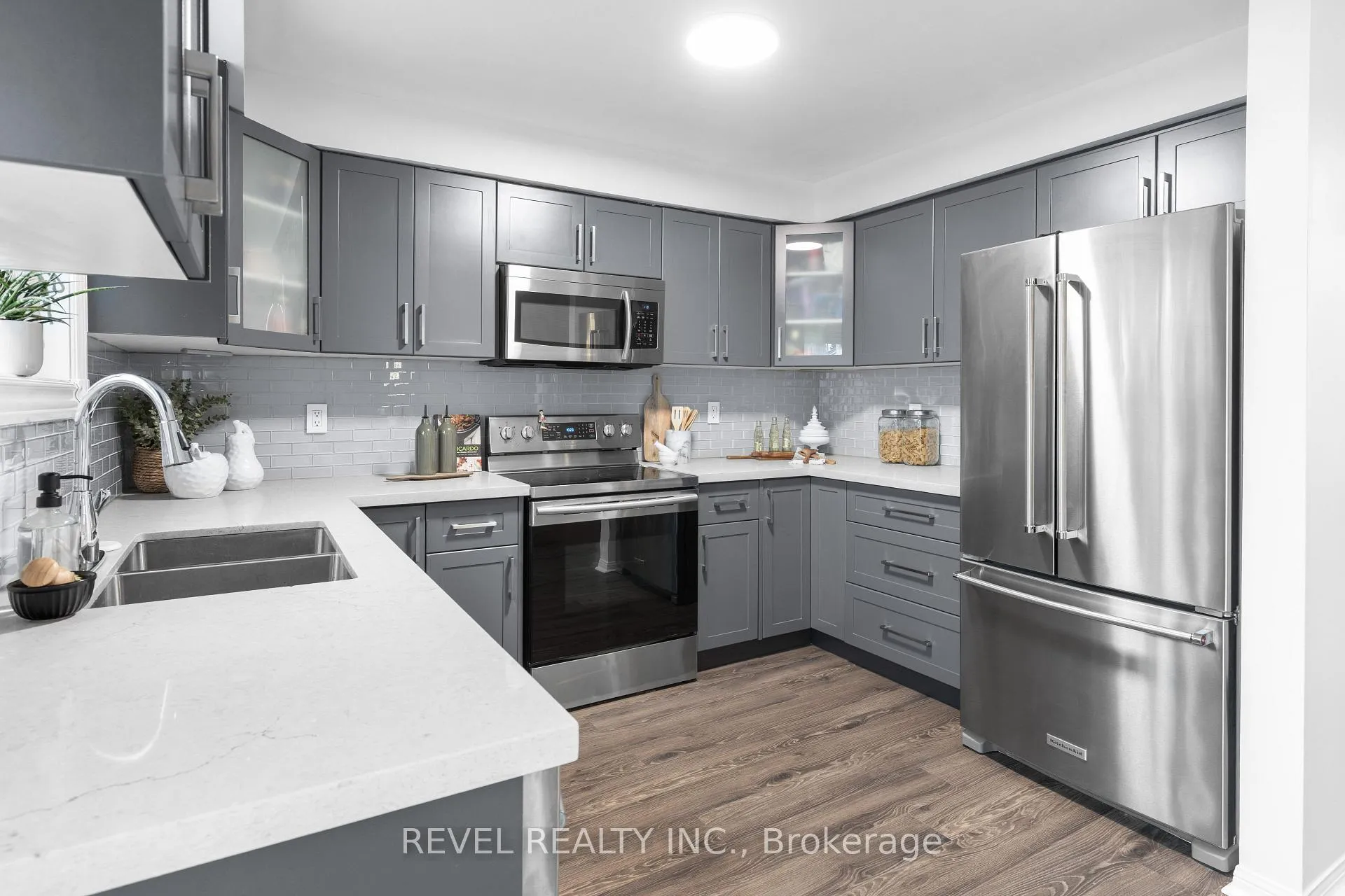 Photo 13 of 57 Shady Lane Crescent, Clarington, Bowmanville — HOMEH