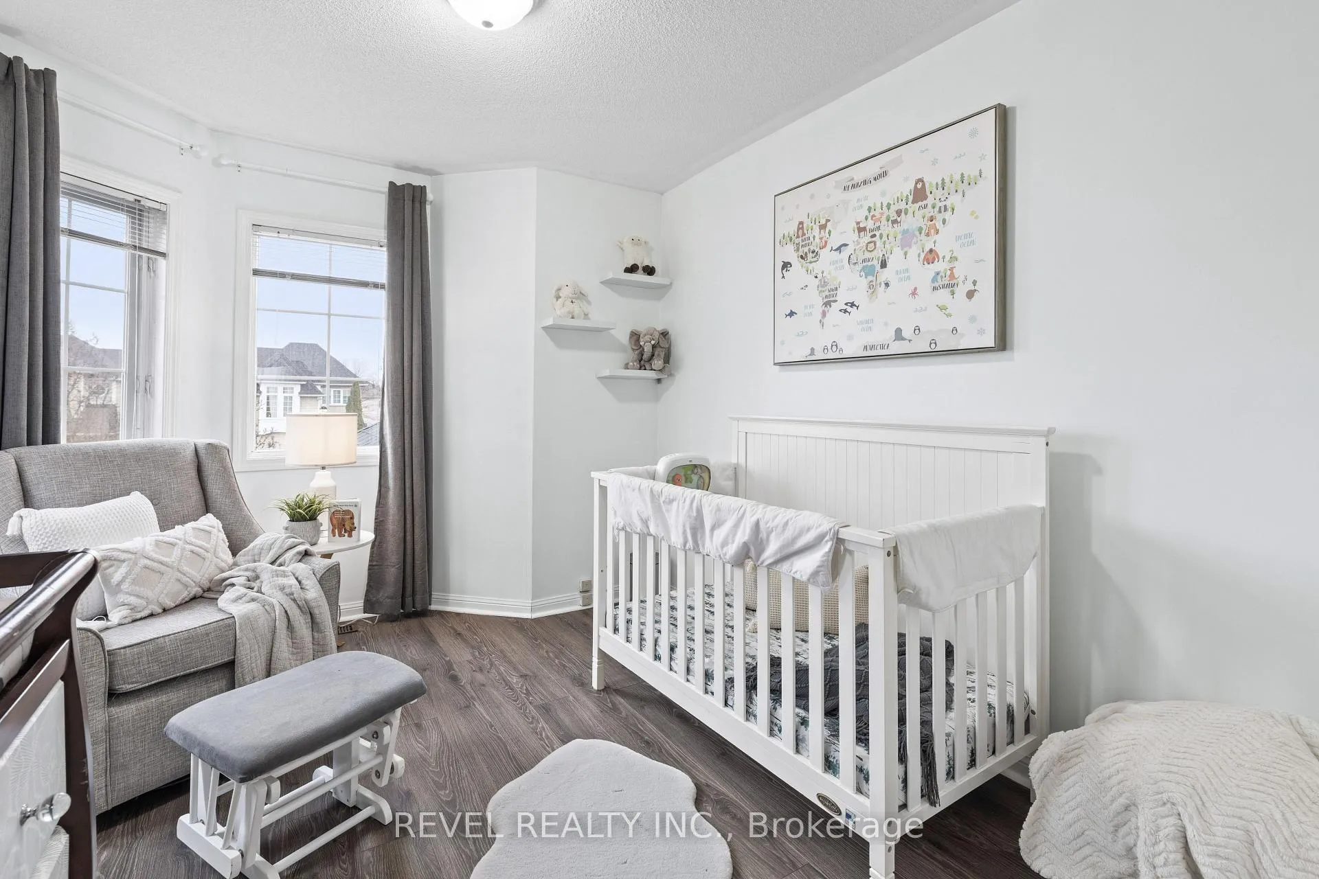 Photo 24 of 57 Shady Lane Crescent, Clarington, Bowmanville — HOMEH