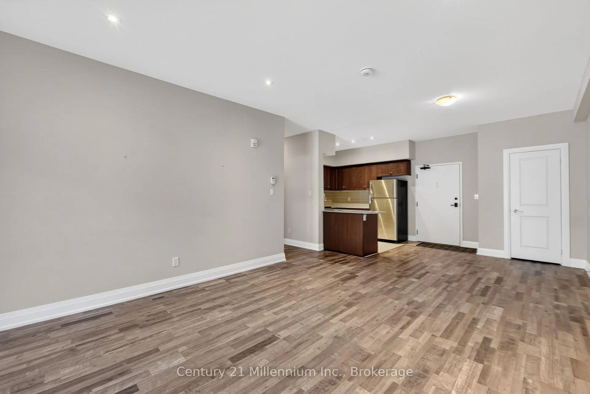 Photo 22 of Unit 109, 157 Wellington Street E, New Tecumseth, Alliston — HOMEH