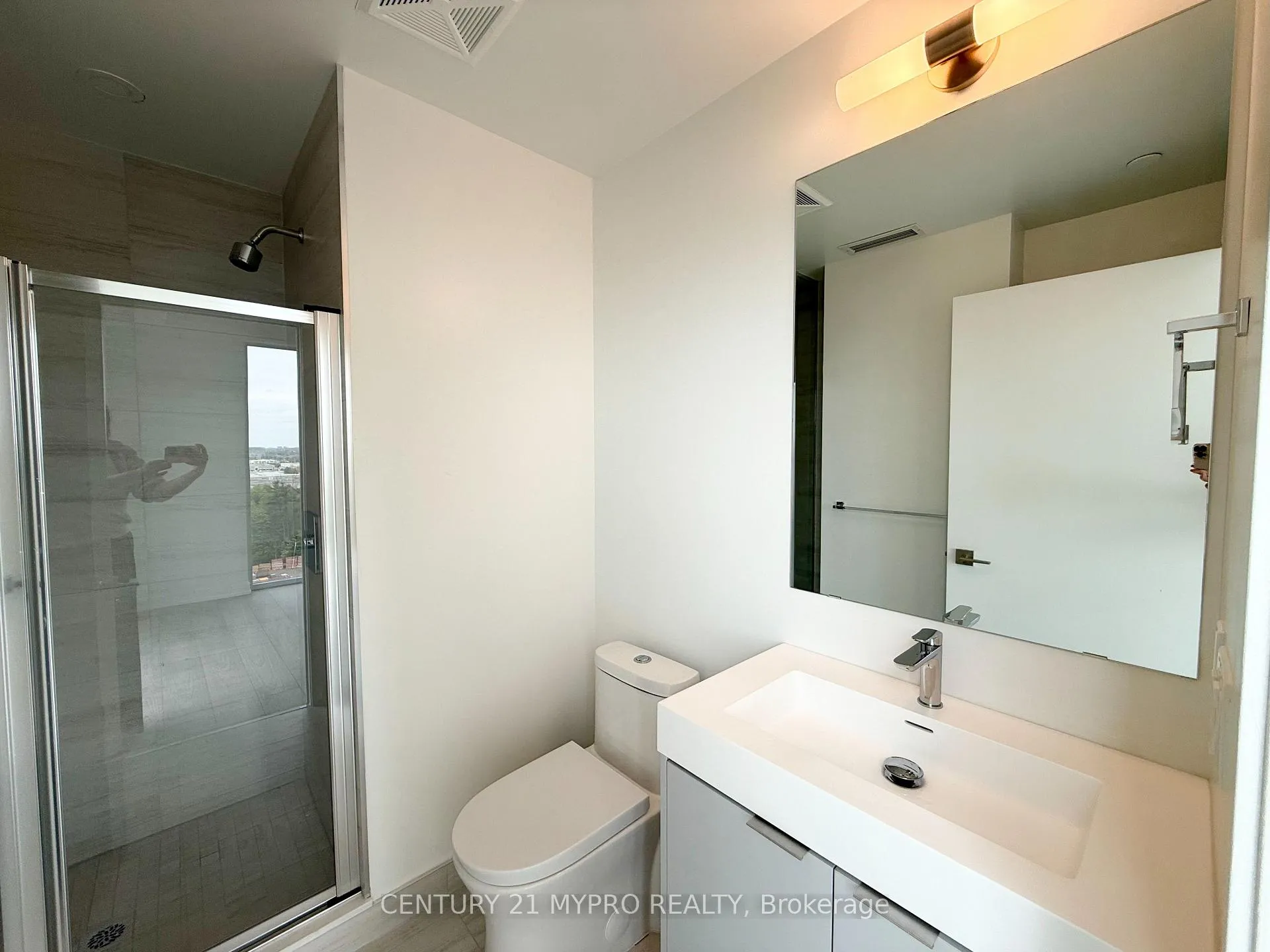 Photo 10 of Unit 1209, 474 Caldari Road, Vaughan, Concord — HOMEH