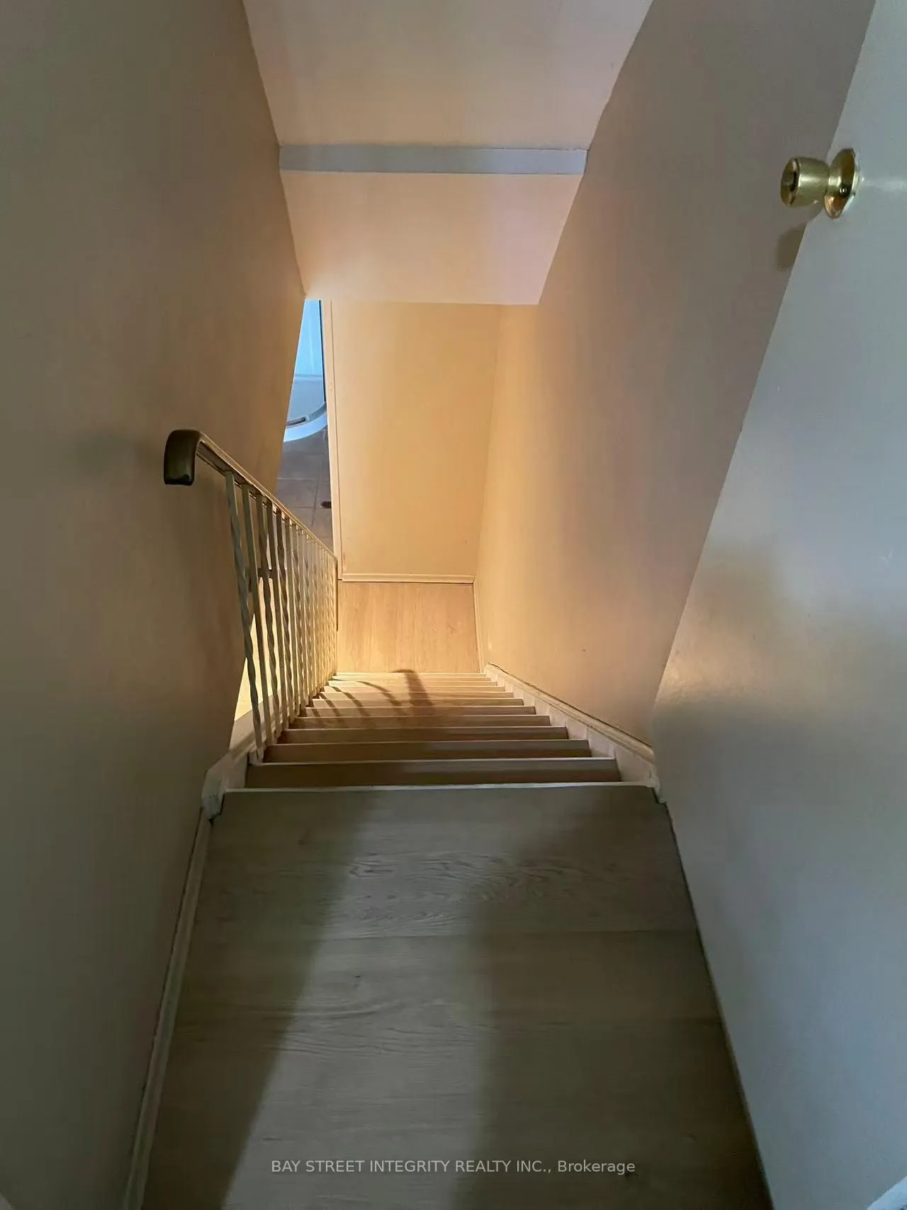 Photo 10 of 228 Westcourt Place, Waterloo — HOMEH
