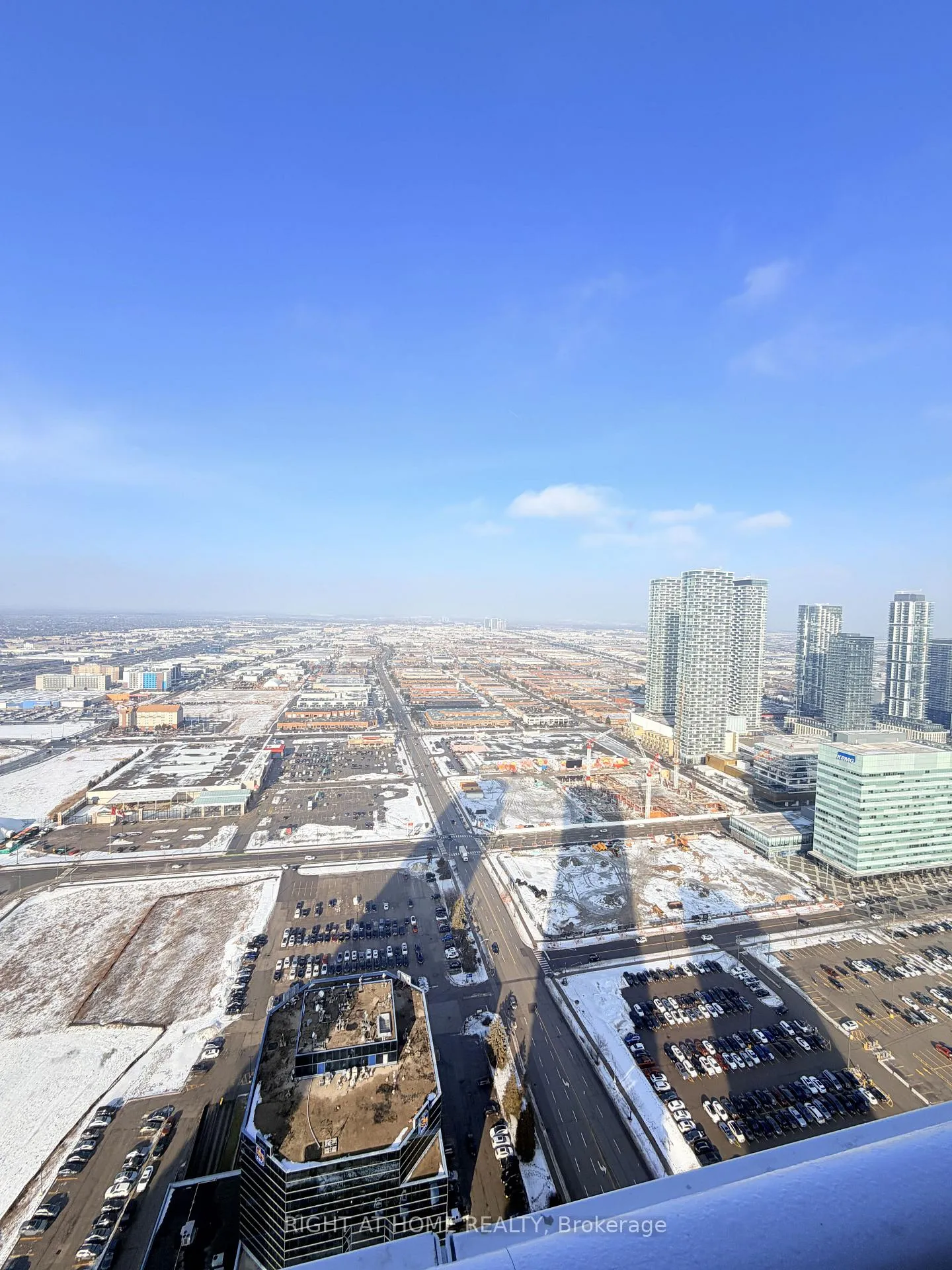 Photo 9 of Unit 4905, 8 Interchange Way, Vaughan, Vaughan Corporate Centre — HOMEH