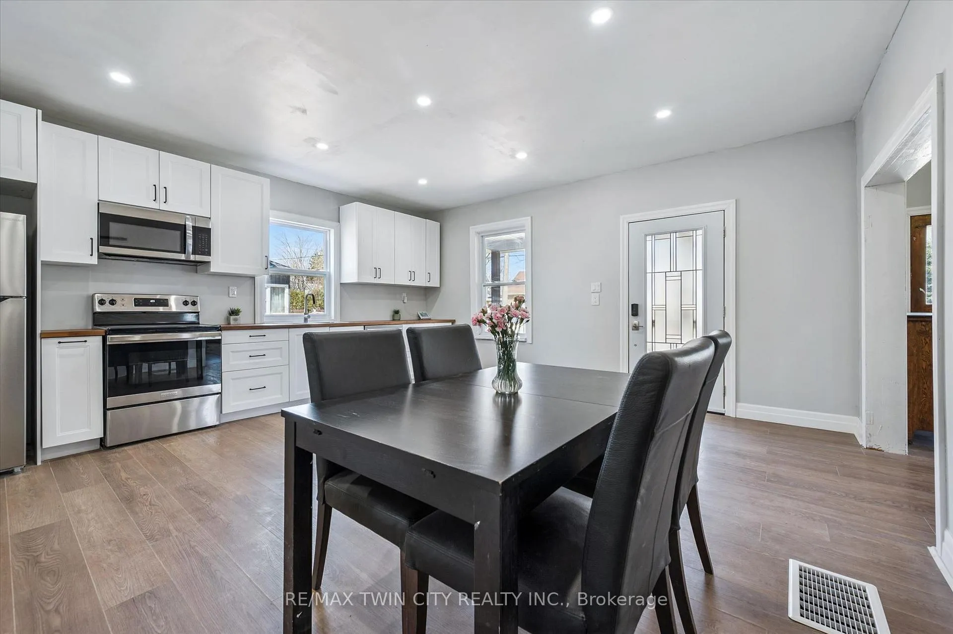 Photo 7 of 580 Main Street E, North Perth, Listowel — HOMEH