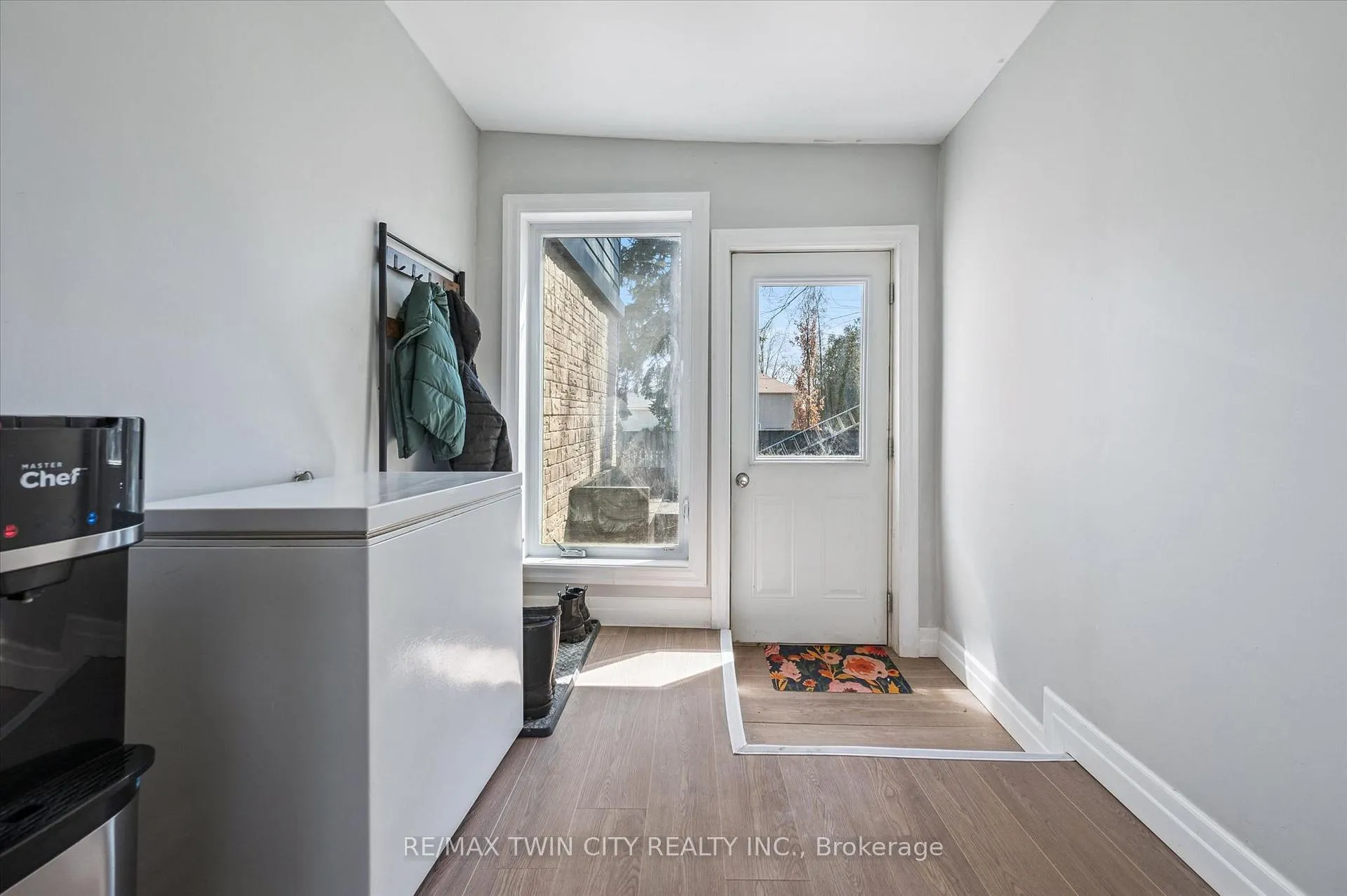 Photo 14 of 580 Main Street E, North Perth, Listowel — HOMEH