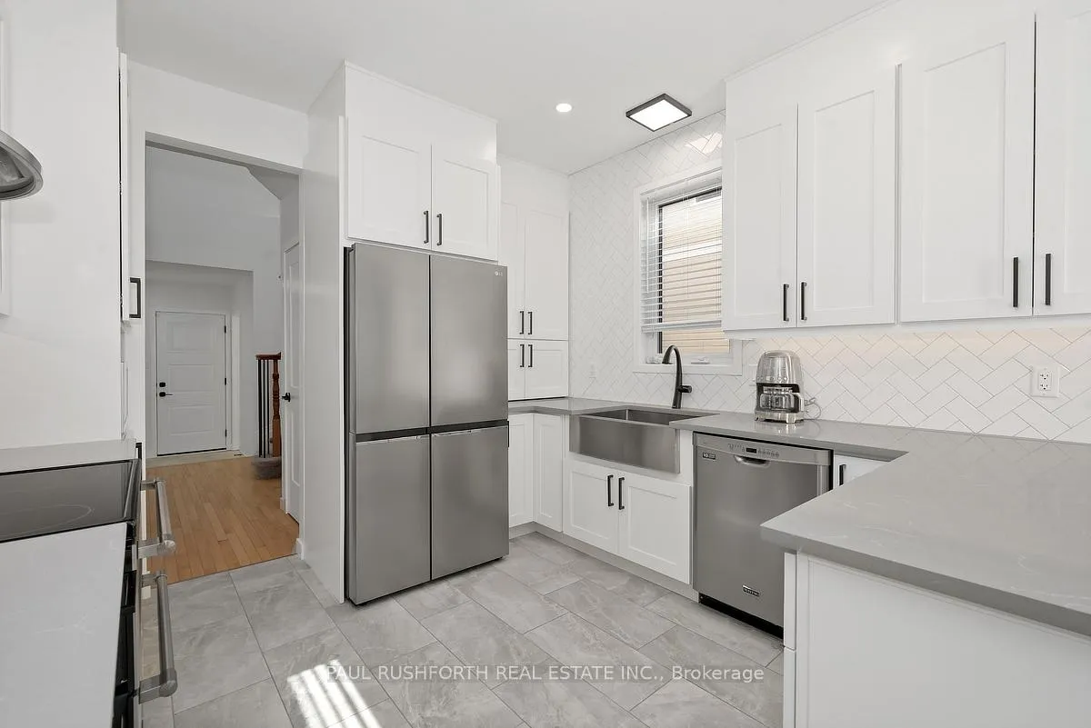 Photo 8 of 338 Kinghorn Crescent, Ottawa, Kanata - Morgan's Grant/South March — HOMEH
