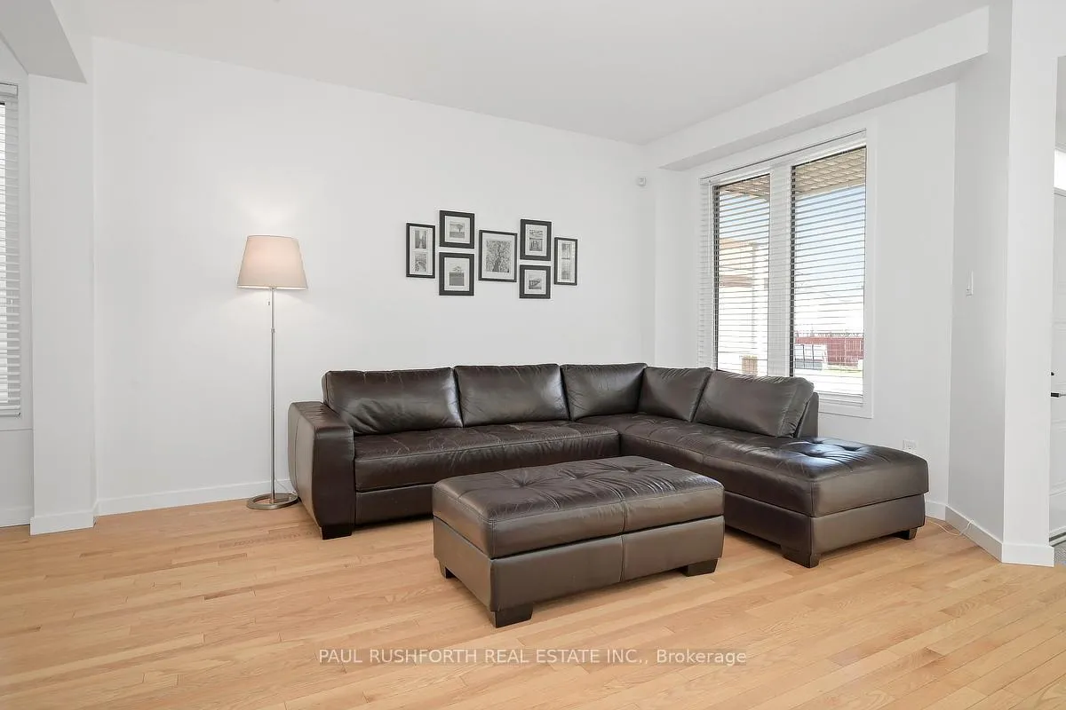 Photo 18 of 338 Kinghorn Crescent, Ottawa, Kanata - Morgan's Grant/South March — HOMEH