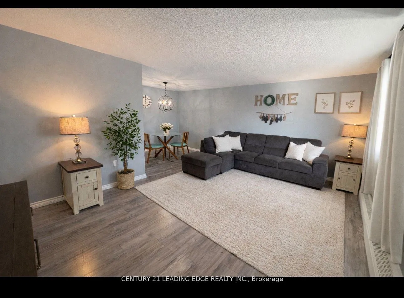 Front of Unit 209, 936 Glen Street S