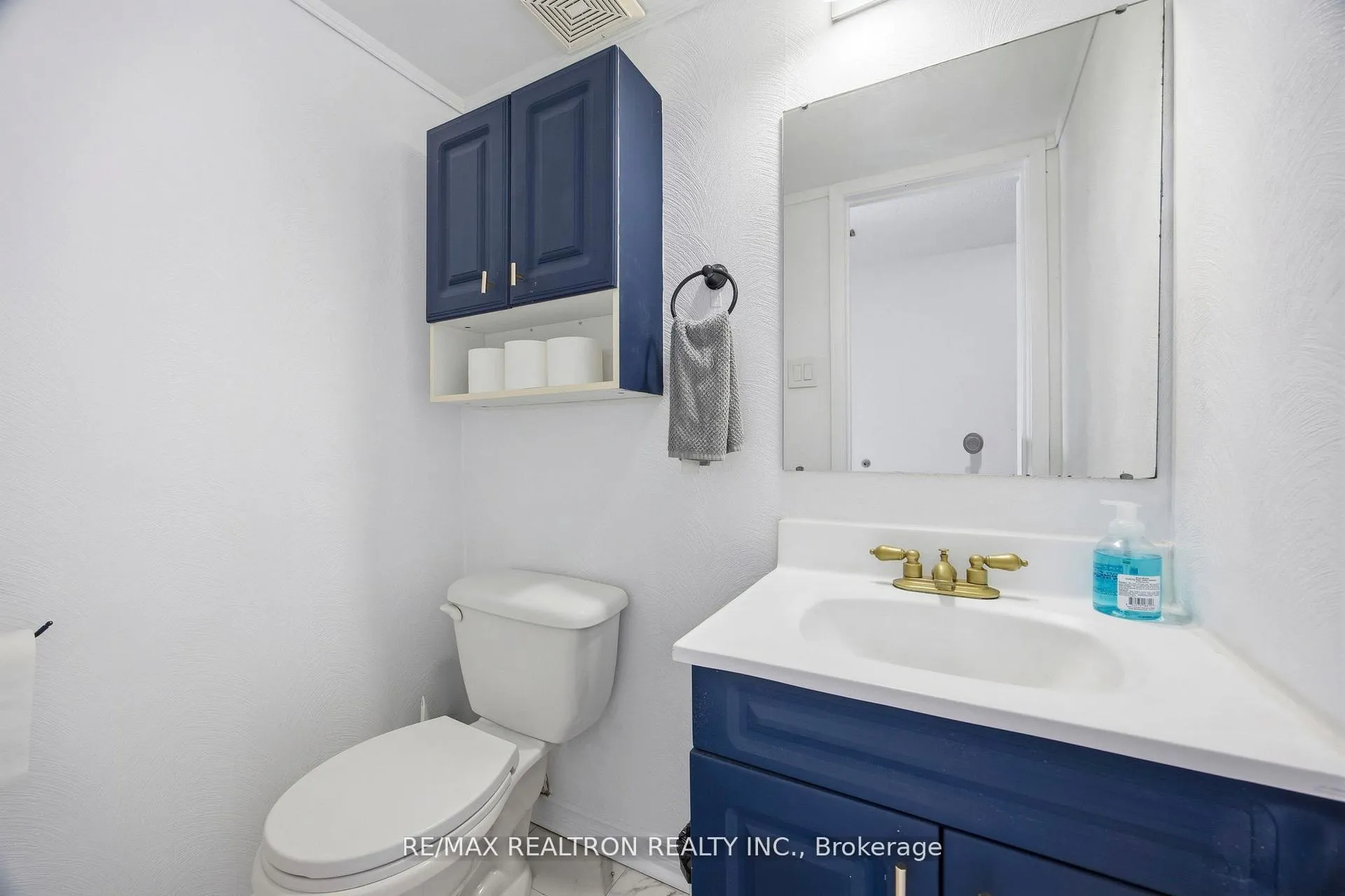 Photo 6 of Unit 24, 1673 Albion Road, Etobicoke, West Humber-Clairville — HOMEH