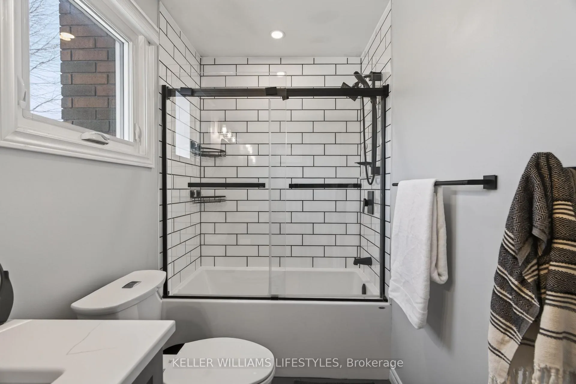 Photo 18 of 7 Pearson Avenue, Strathroy-Caradoc, SW — HOMEH