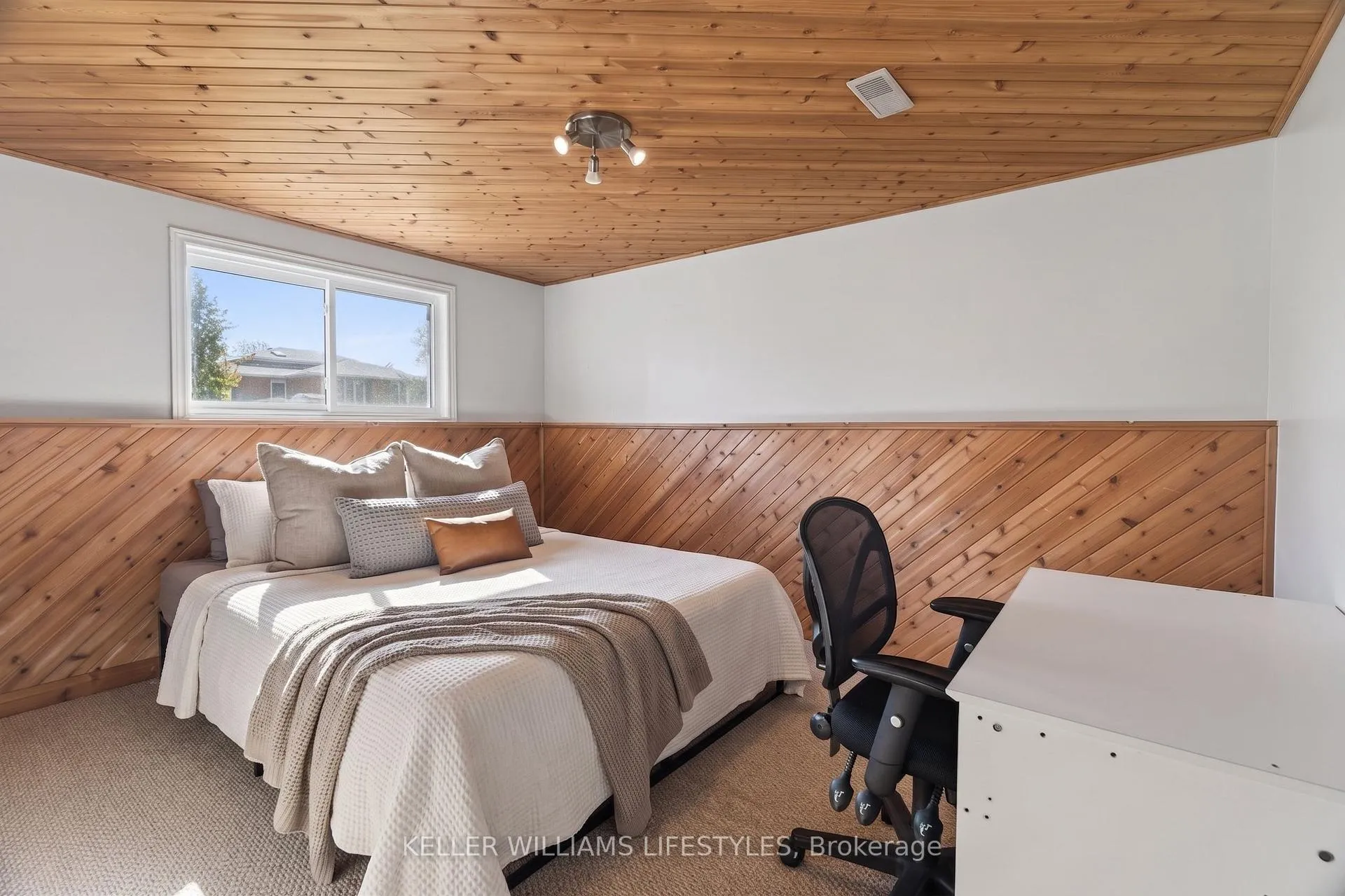 Photo 30 of 7 Pearson Avenue, Strathroy-Caradoc, SW — HOMEH