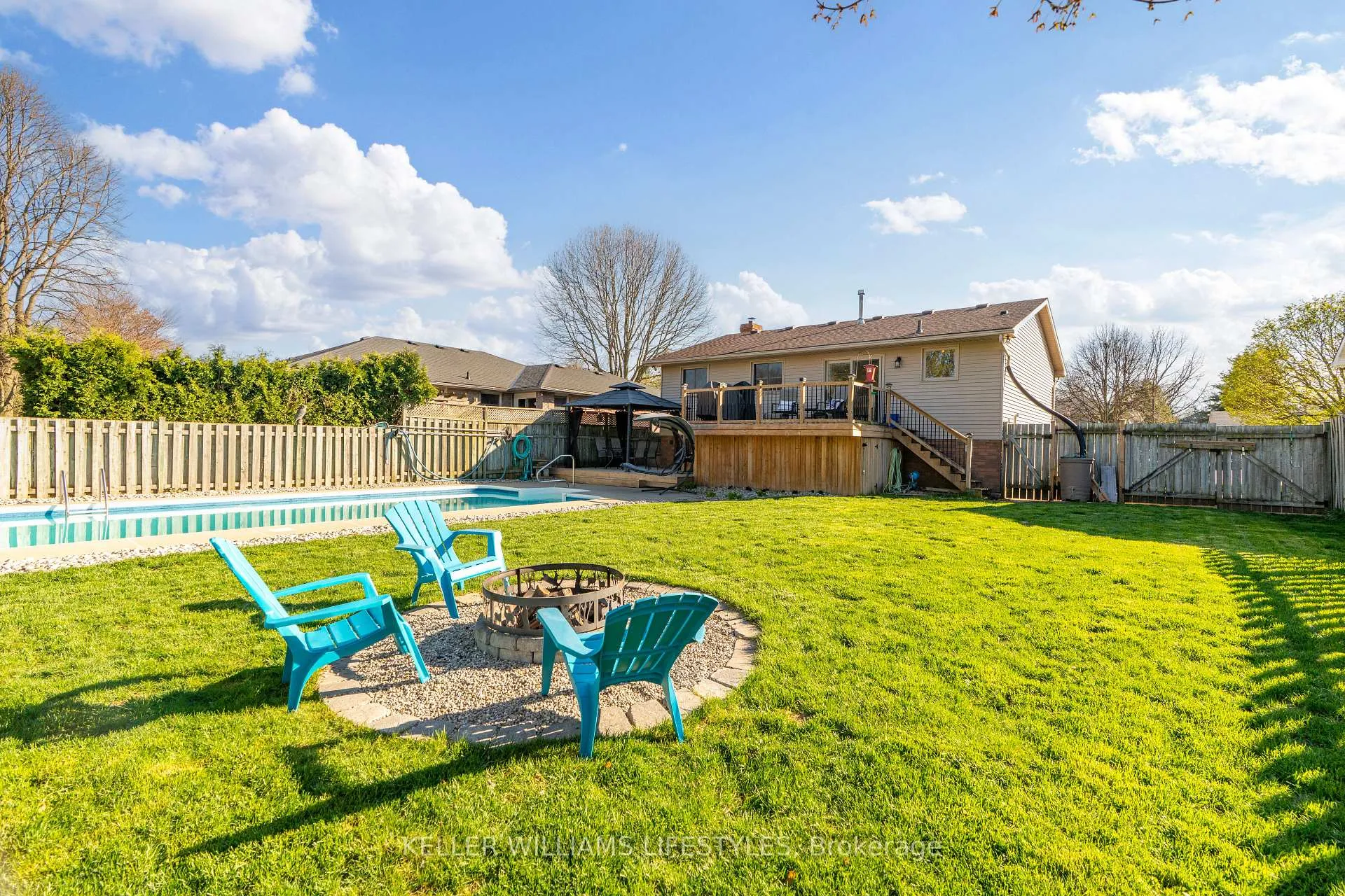 Photo 43 of 7 Pearson Avenue, Strathroy-Caradoc, SW — HOMEH