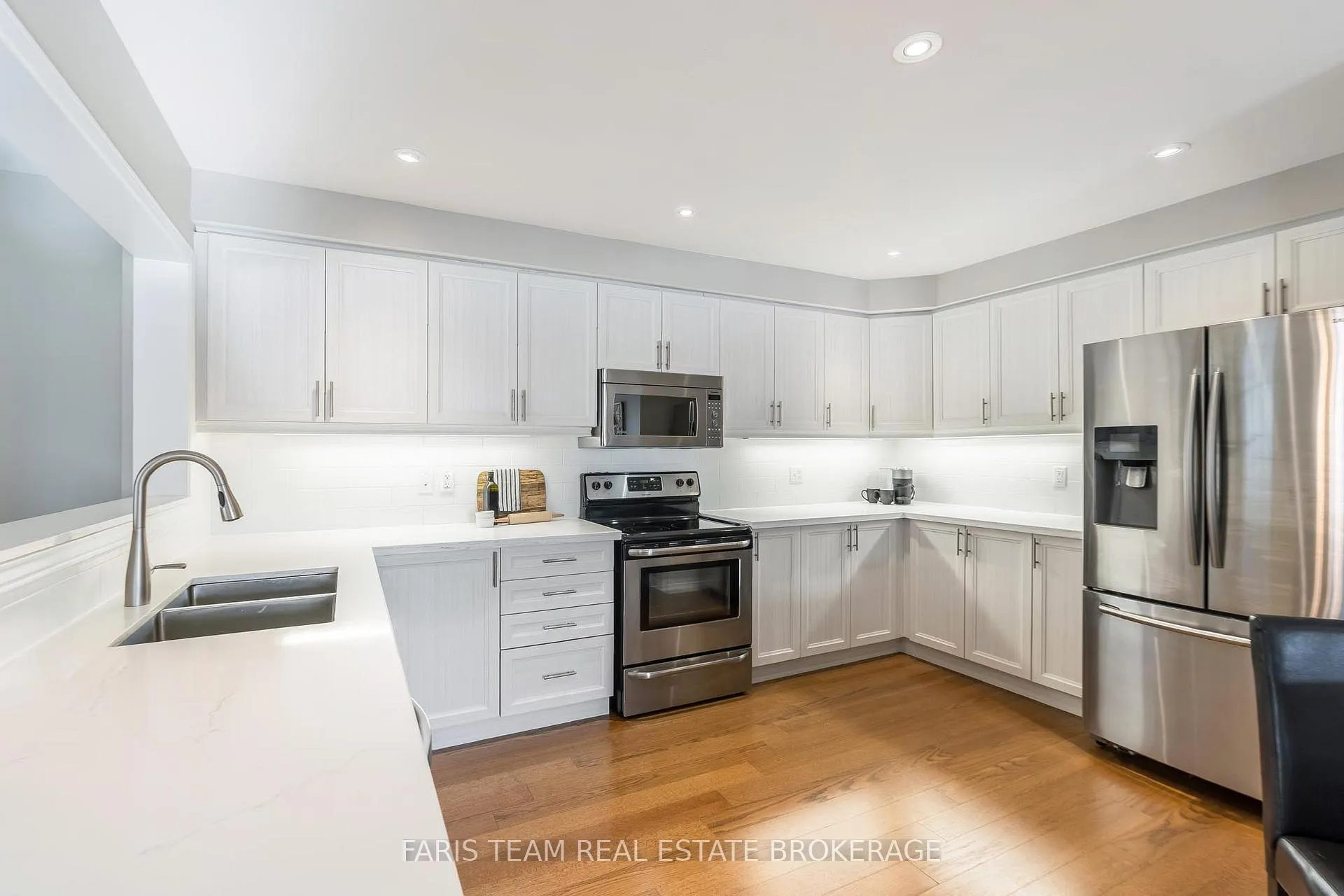 Photo 5 of 28 Masters Crescent, Georgian Bay, Baxter — HOMEH