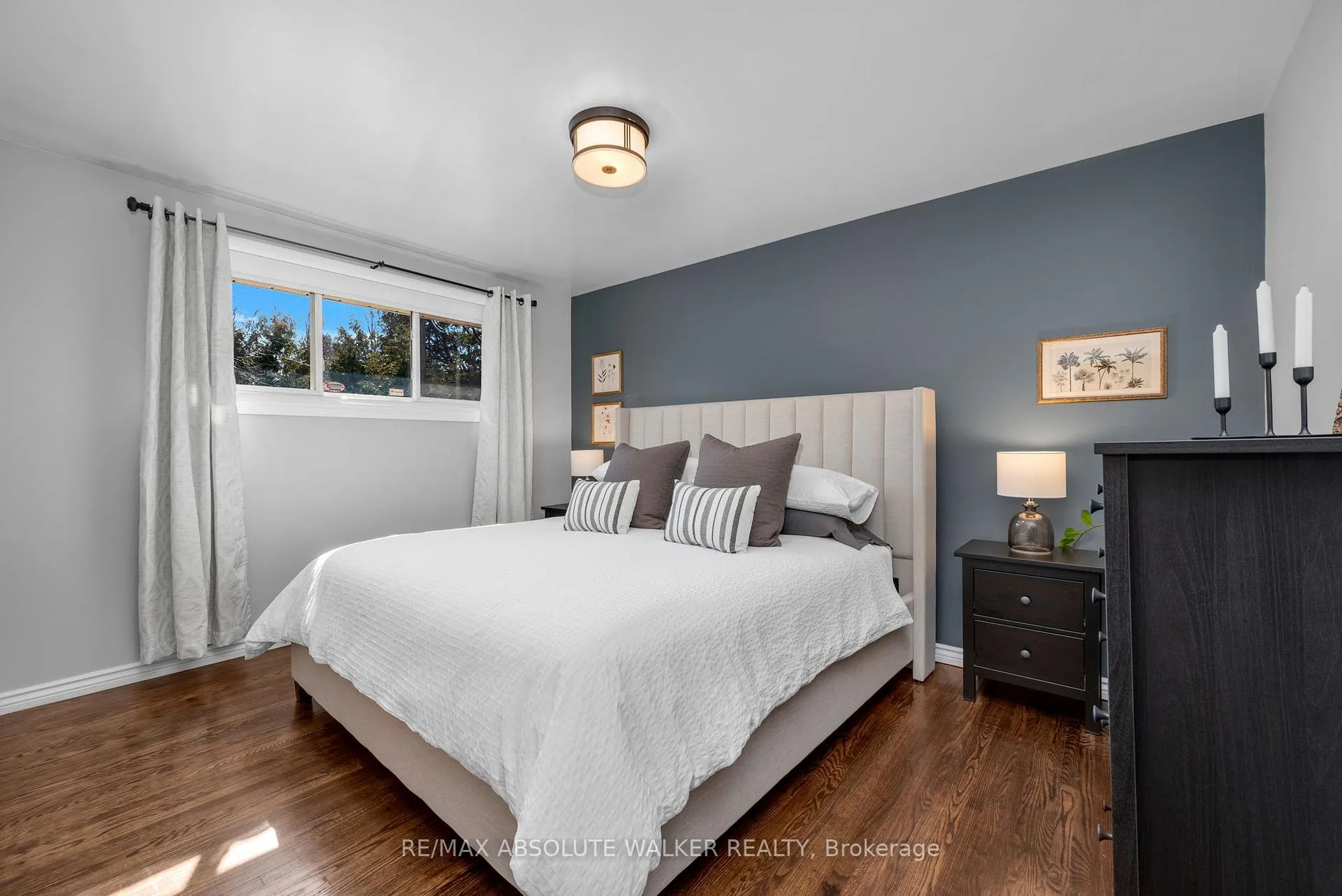 Photo 12 of 2052 Valley Drive, Ottawa, Elmvale Acres/Urbandale — HOMEH