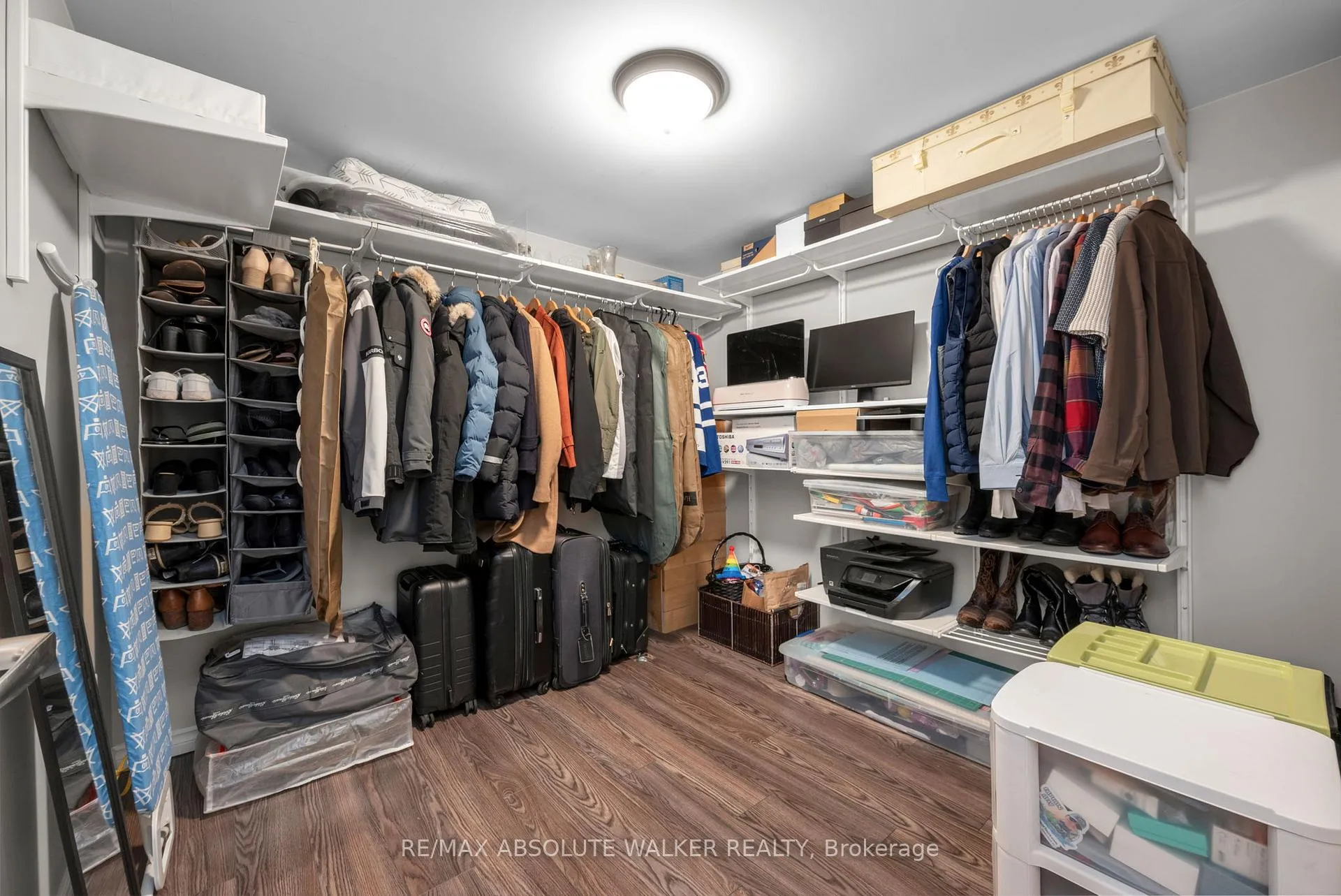 Photo 27 of 2052 Valley Drive, Ottawa, Elmvale Acres/Urbandale — HOMEH
