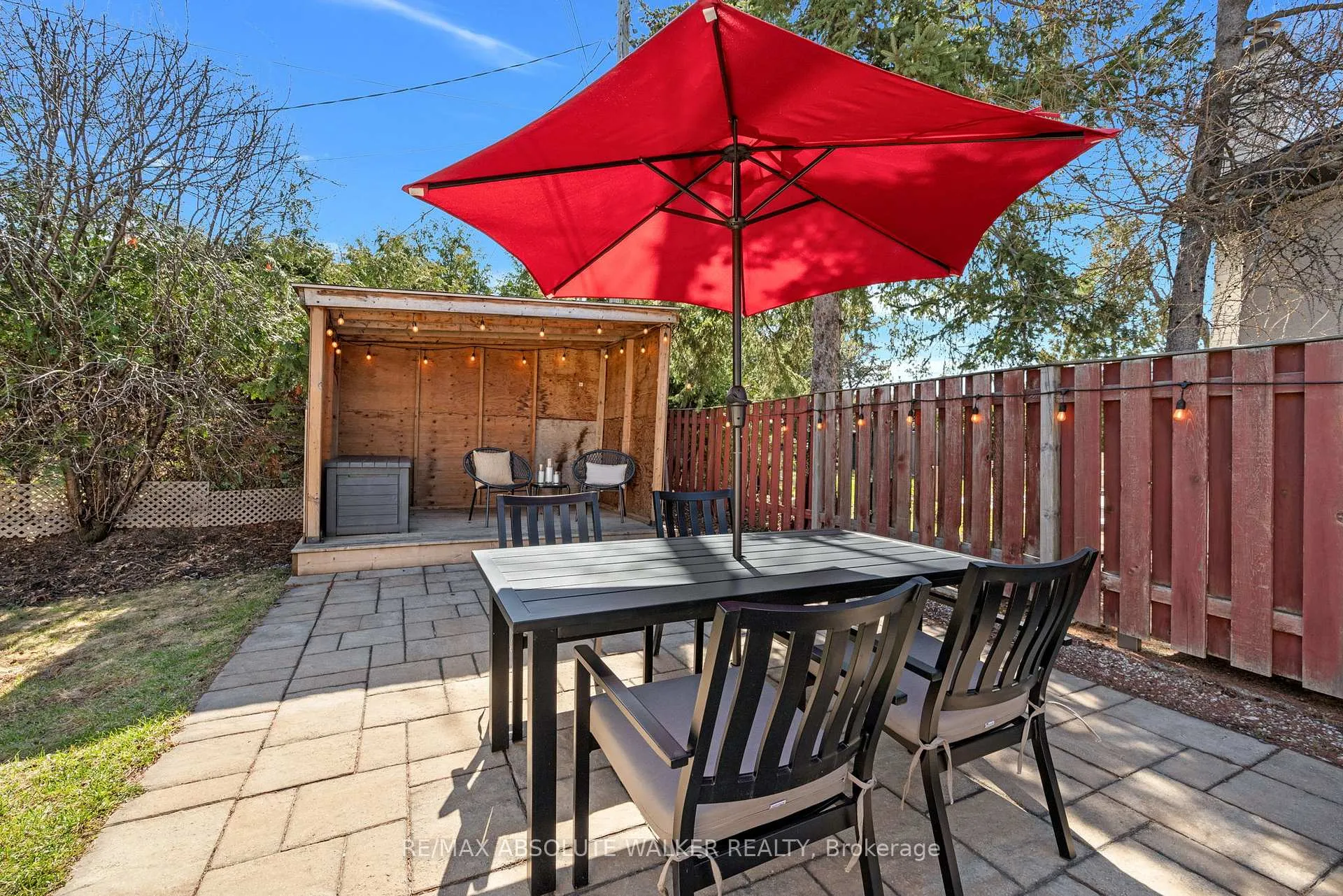 Photo 36 of 2052 Valley Drive, Ottawa, Elmvale Acres/Urbandale — HOMEH