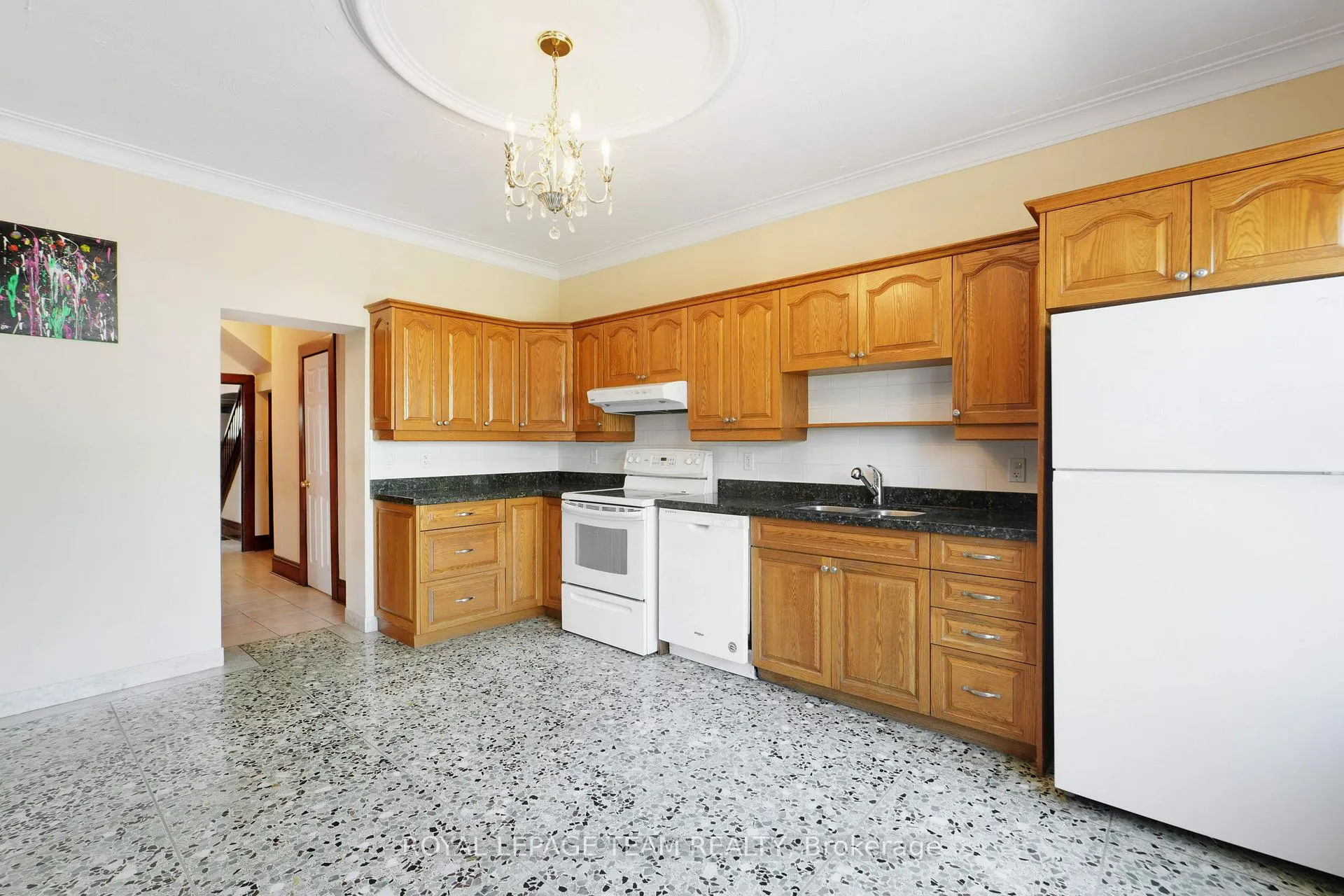 Photo 15 of 85 Grove Avenue, Ottawa, Old Ottawa South — HOMEH
