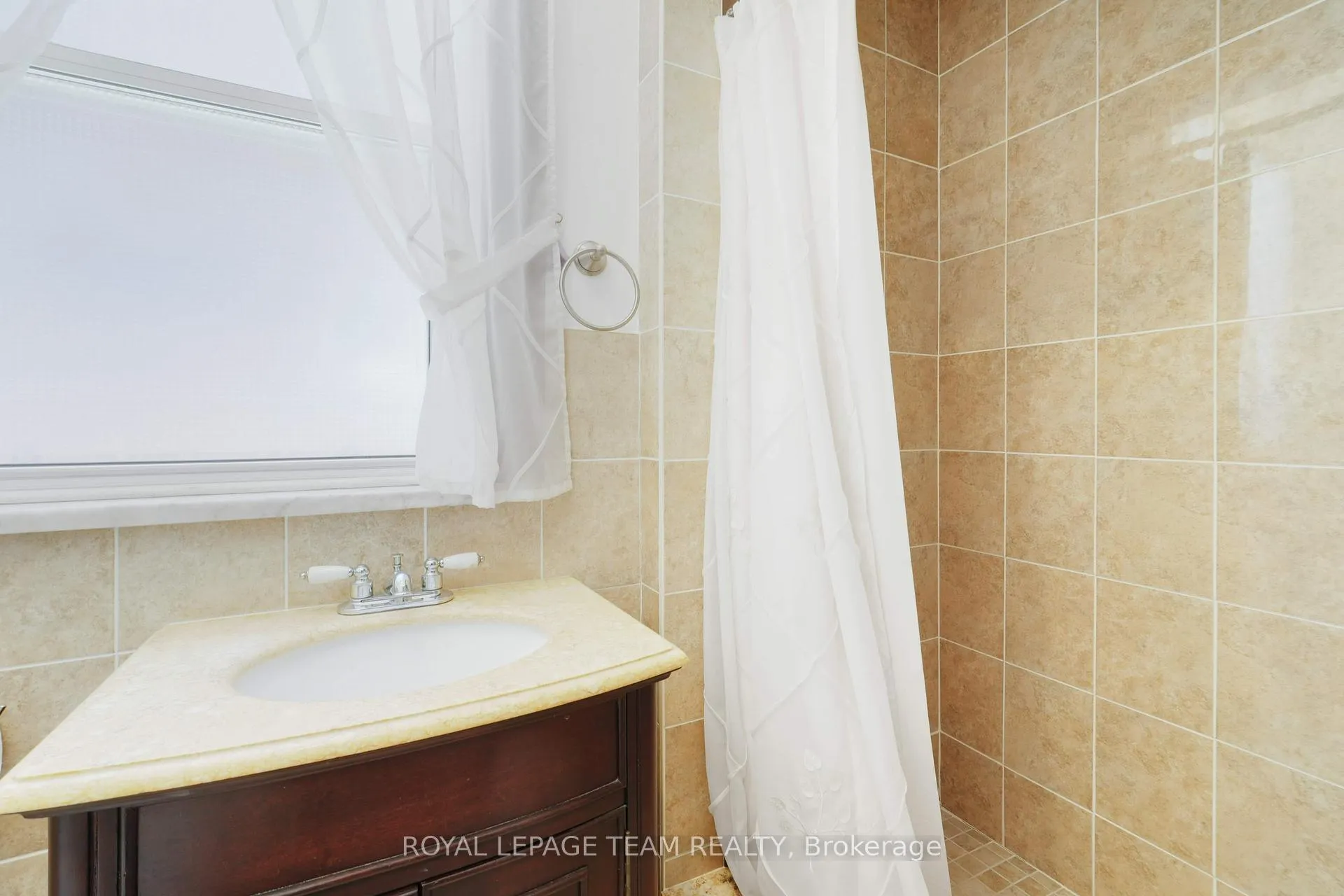Photo 18 of 85 Grove Avenue, Ottawa, Old Ottawa South — HOMEH