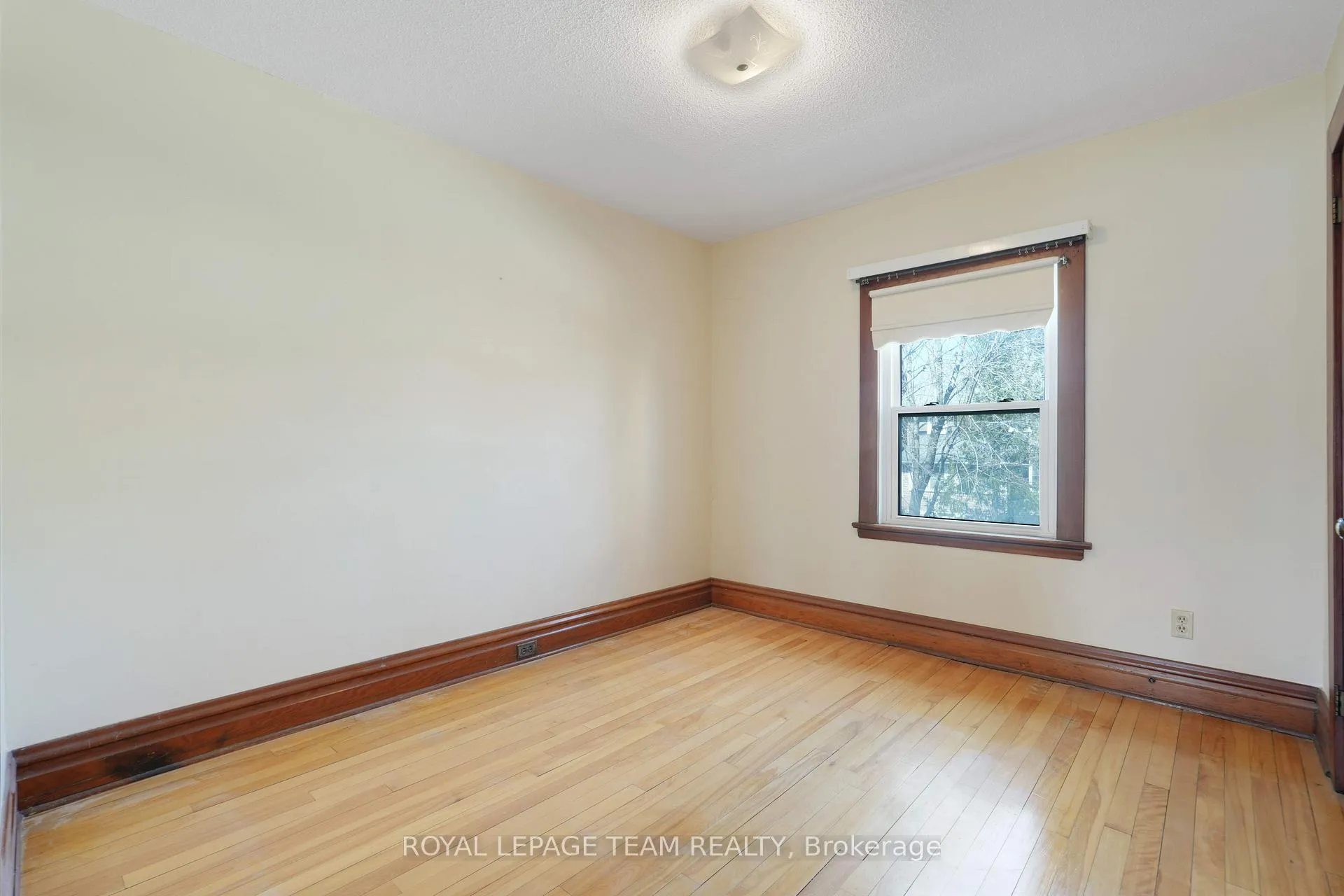 Photo 21 of 85 Grove Avenue, Ottawa, Old Ottawa South — HOMEH