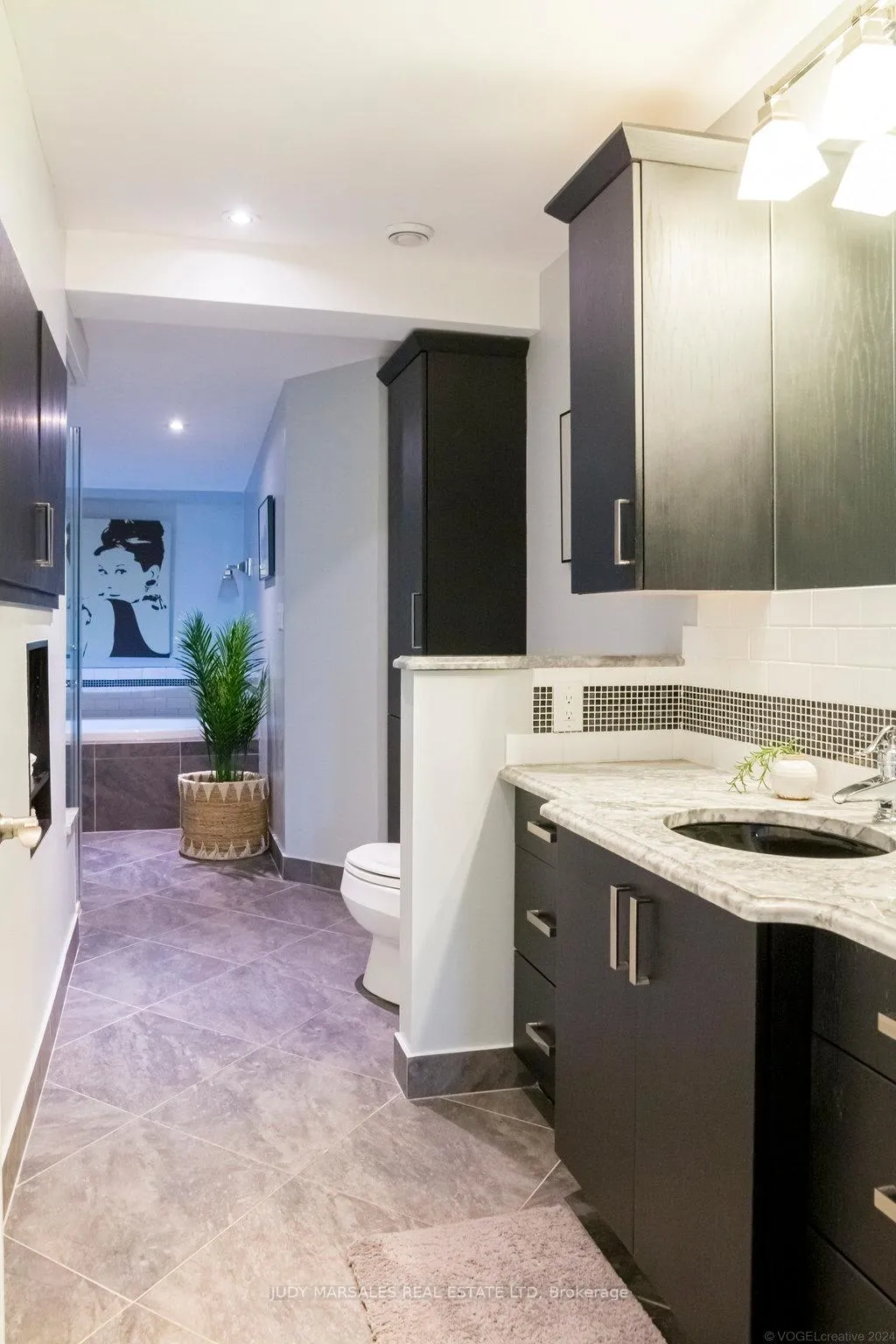 Photo 32 of 377 Hess Street S, Hamilton, Durand — HOMEH