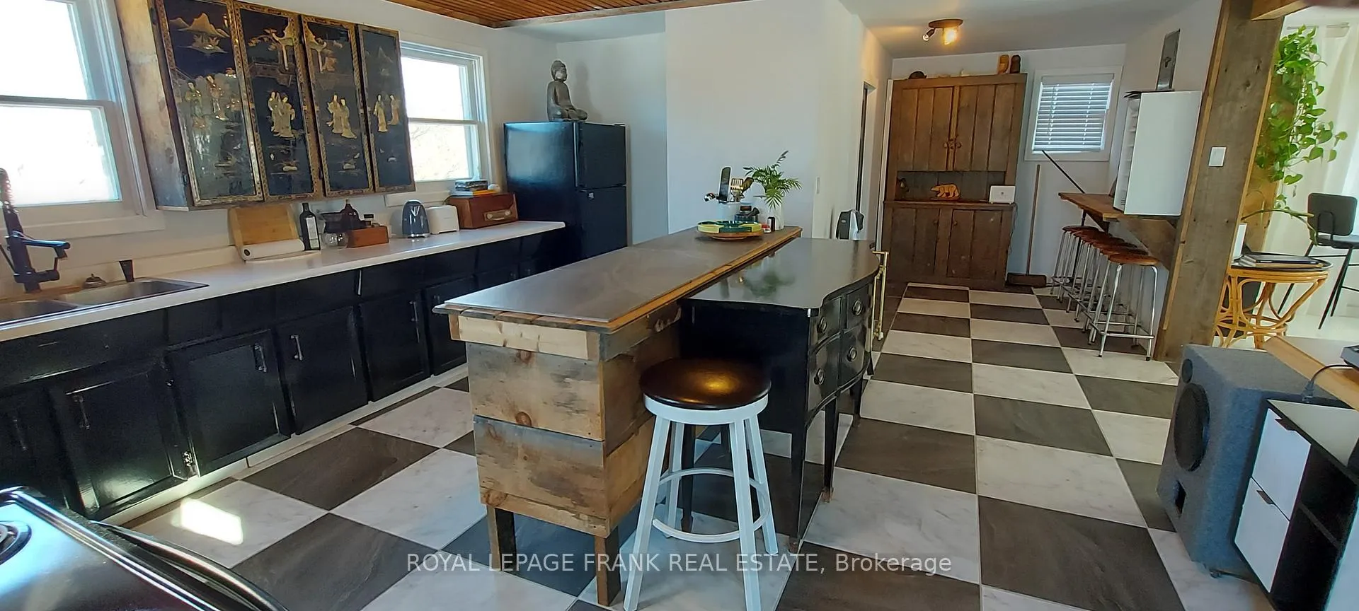 Photo 33 of 83 Store Street, Tweed, Elzevir (Twp) — HOMEH
