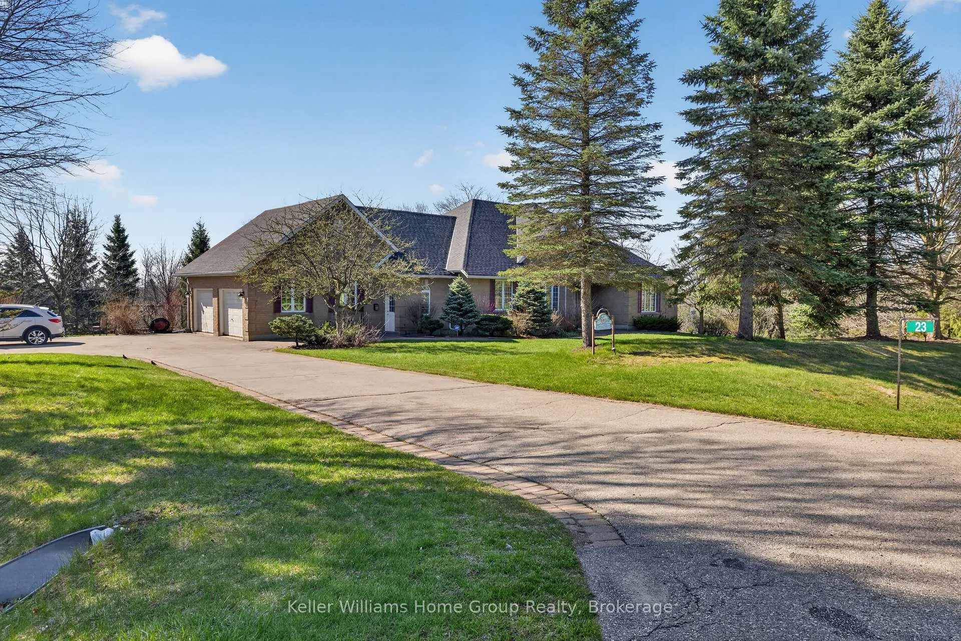 Photo 1 of Unit A, 23 Fox Run Drive, Puslinch, Rural Puslinch East — HOMEH