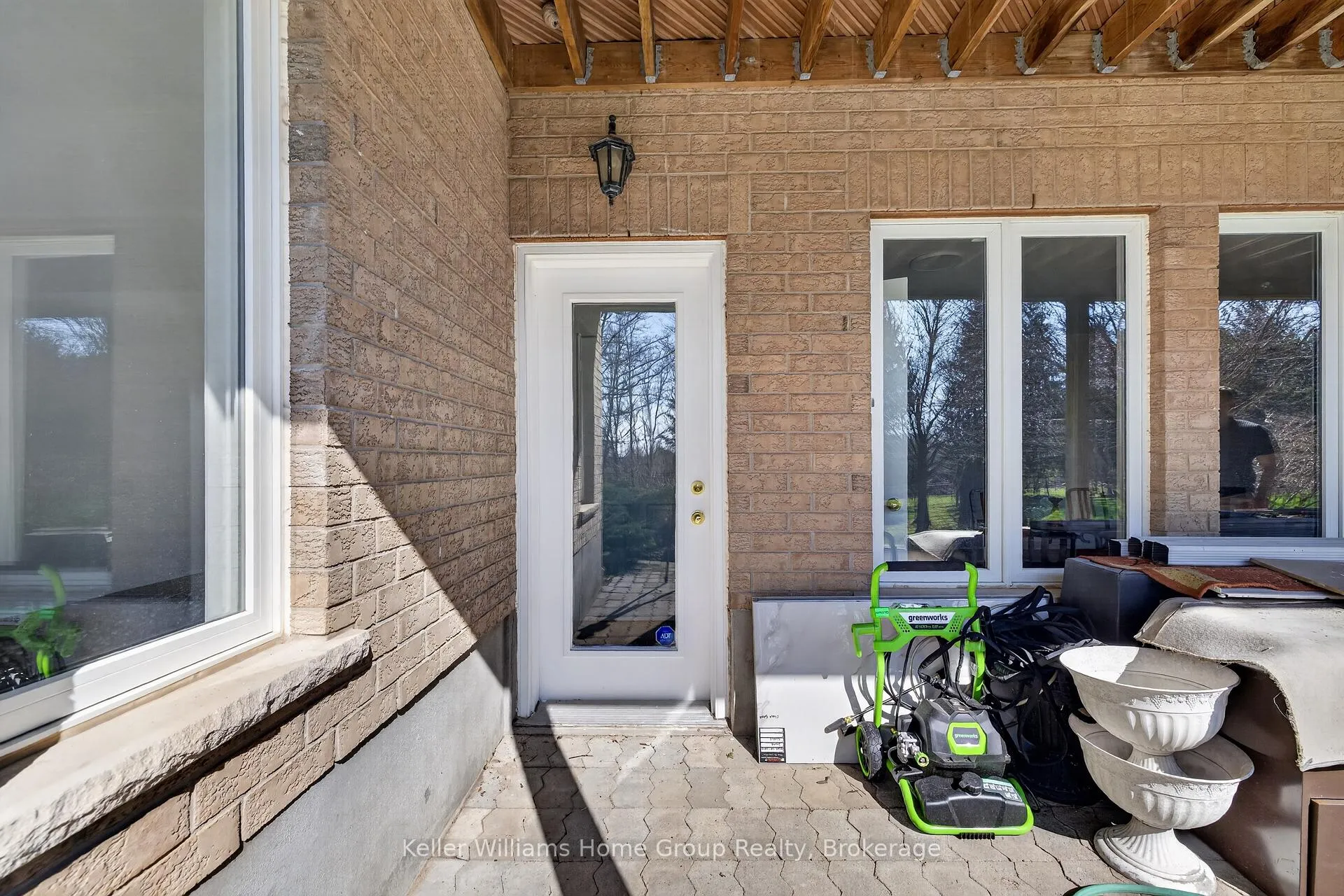 Photo 5 of Unit A, 23 Fox Run Drive, Puslinch, Rural Puslinch East — HOMEH
