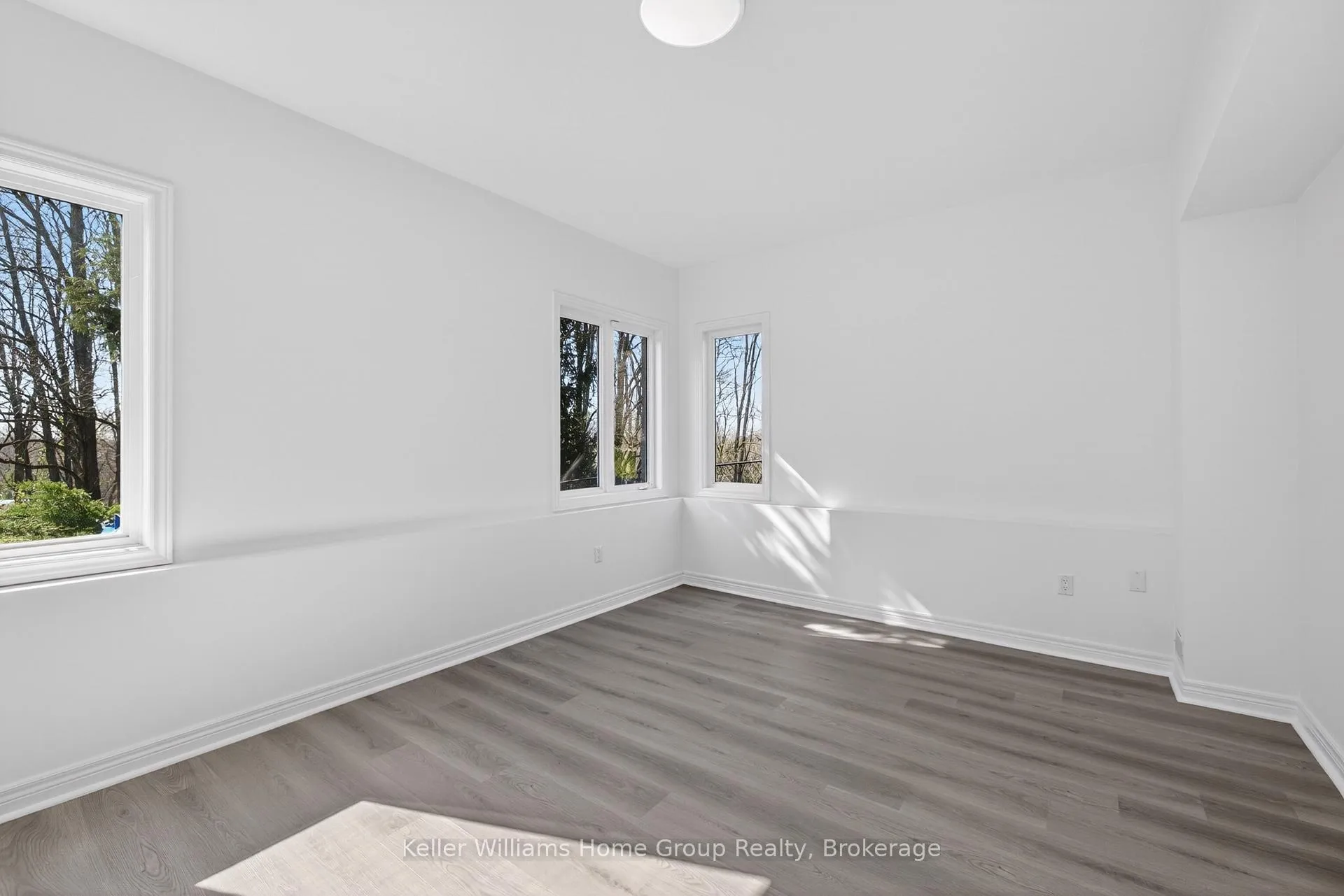 Photo 17 of Unit A, 23 Fox Run Drive, Puslinch, Rural Puslinch East — HOMEH