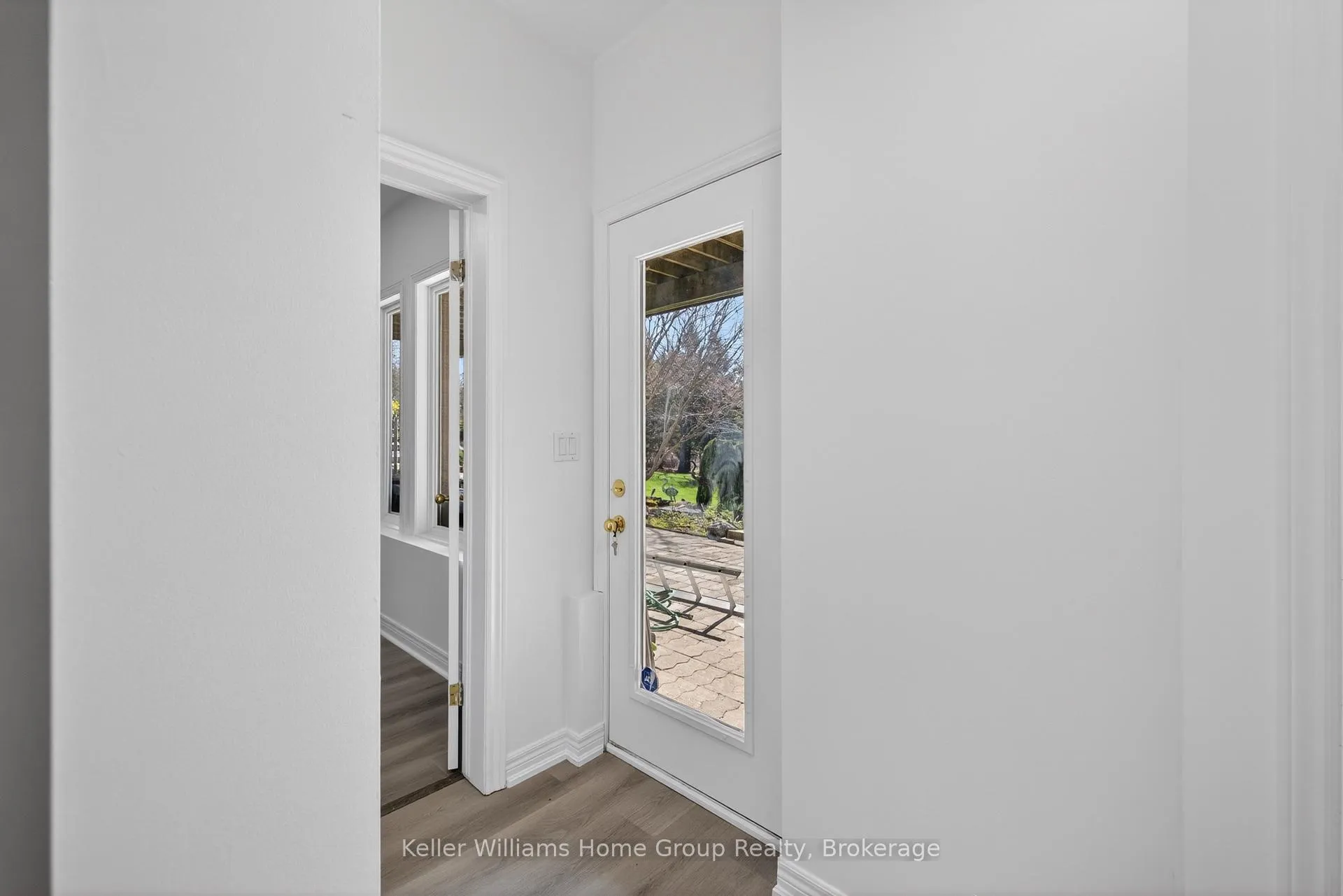Photo 18 of Unit A, 23 Fox Run Drive, Puslinch, Rural Puslinch East — HOMEH