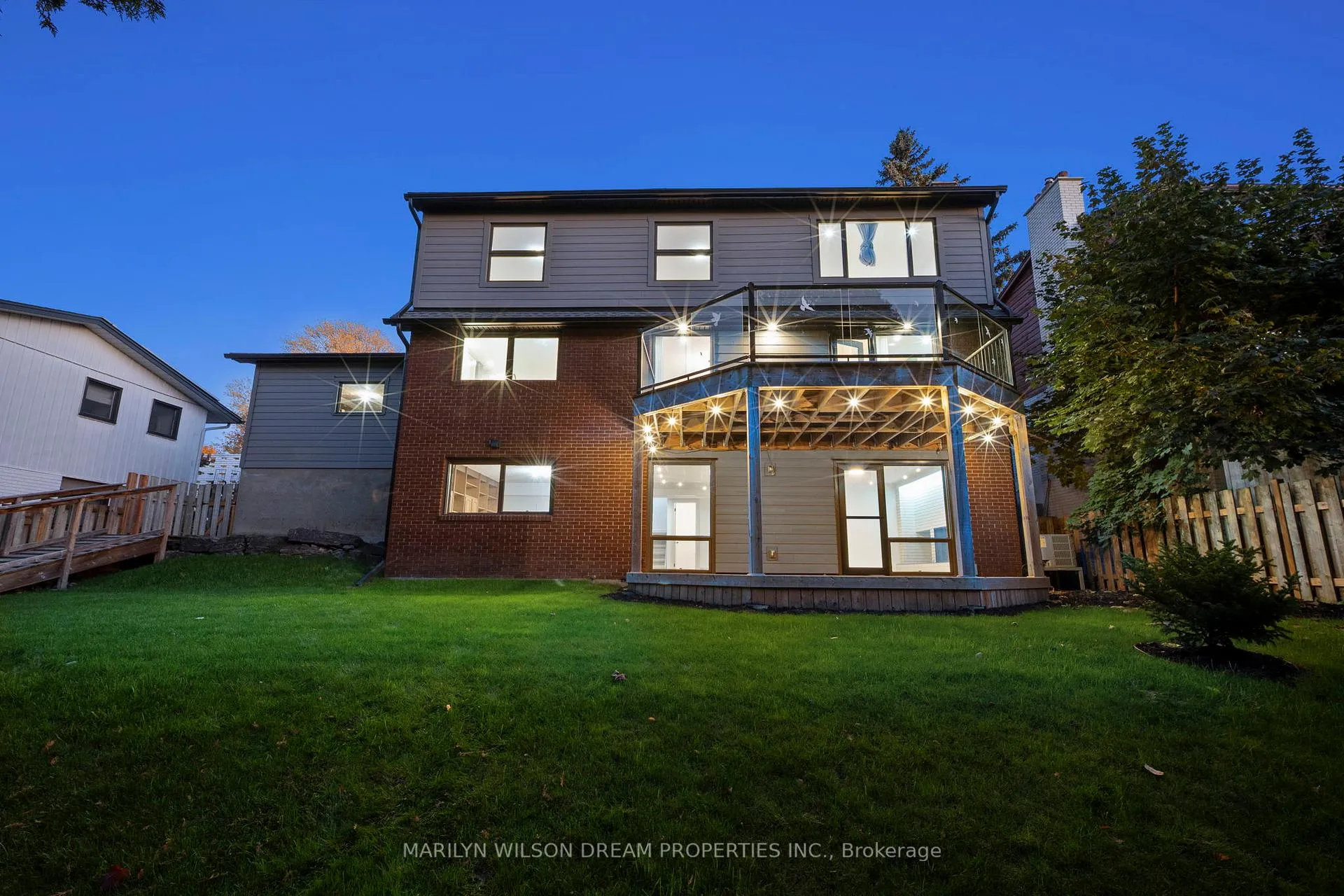Photo 40 of 33 Commanche Drive, Ottawa, City View/Skyline/Fisher Heights/Parkwood Hills — HOMEH