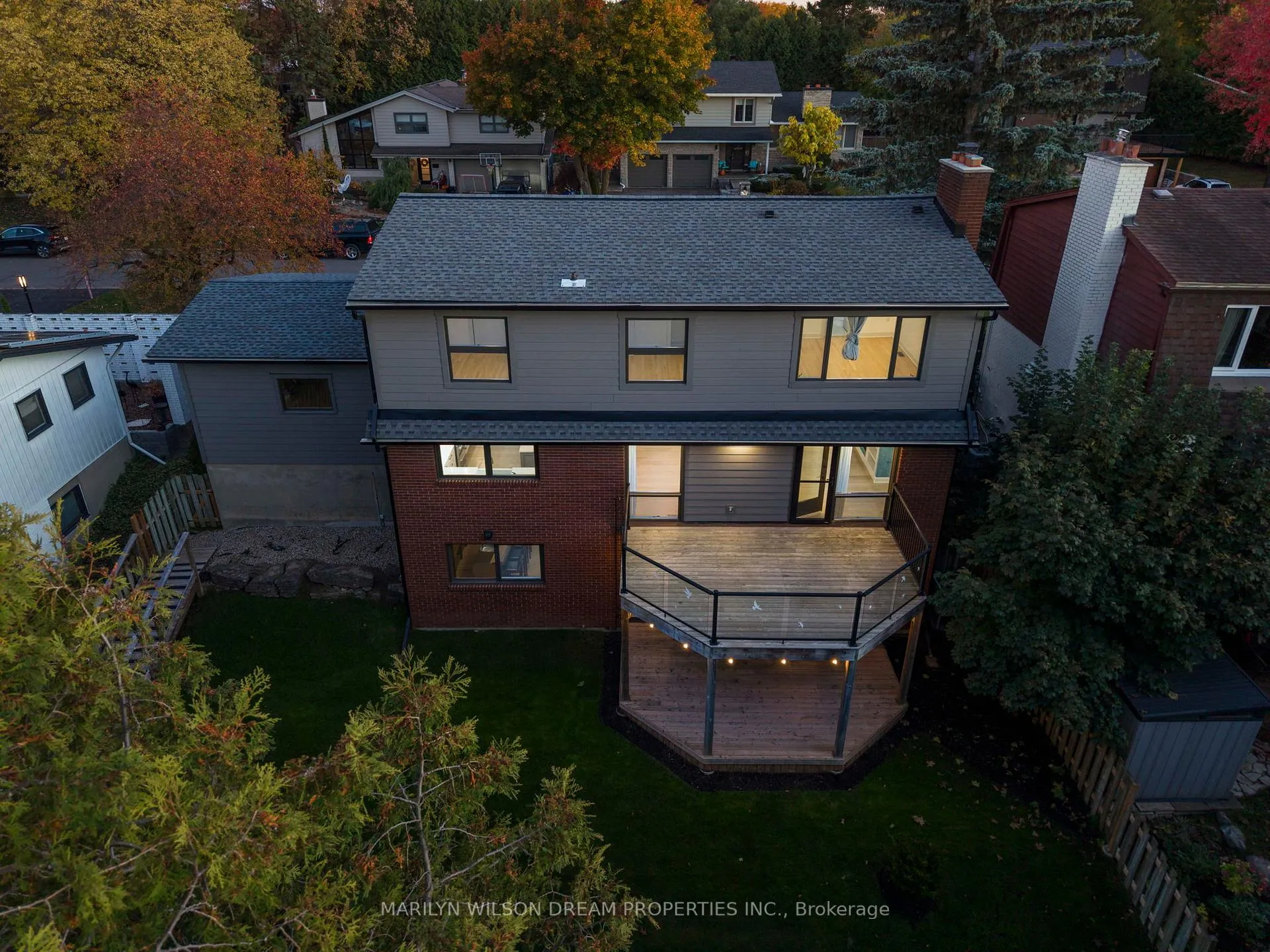 Photo 41 of 33 Commanche Drive, Ottawa, City View/Skyline/Fisher Heights/Parkwood Hills — HOMEH