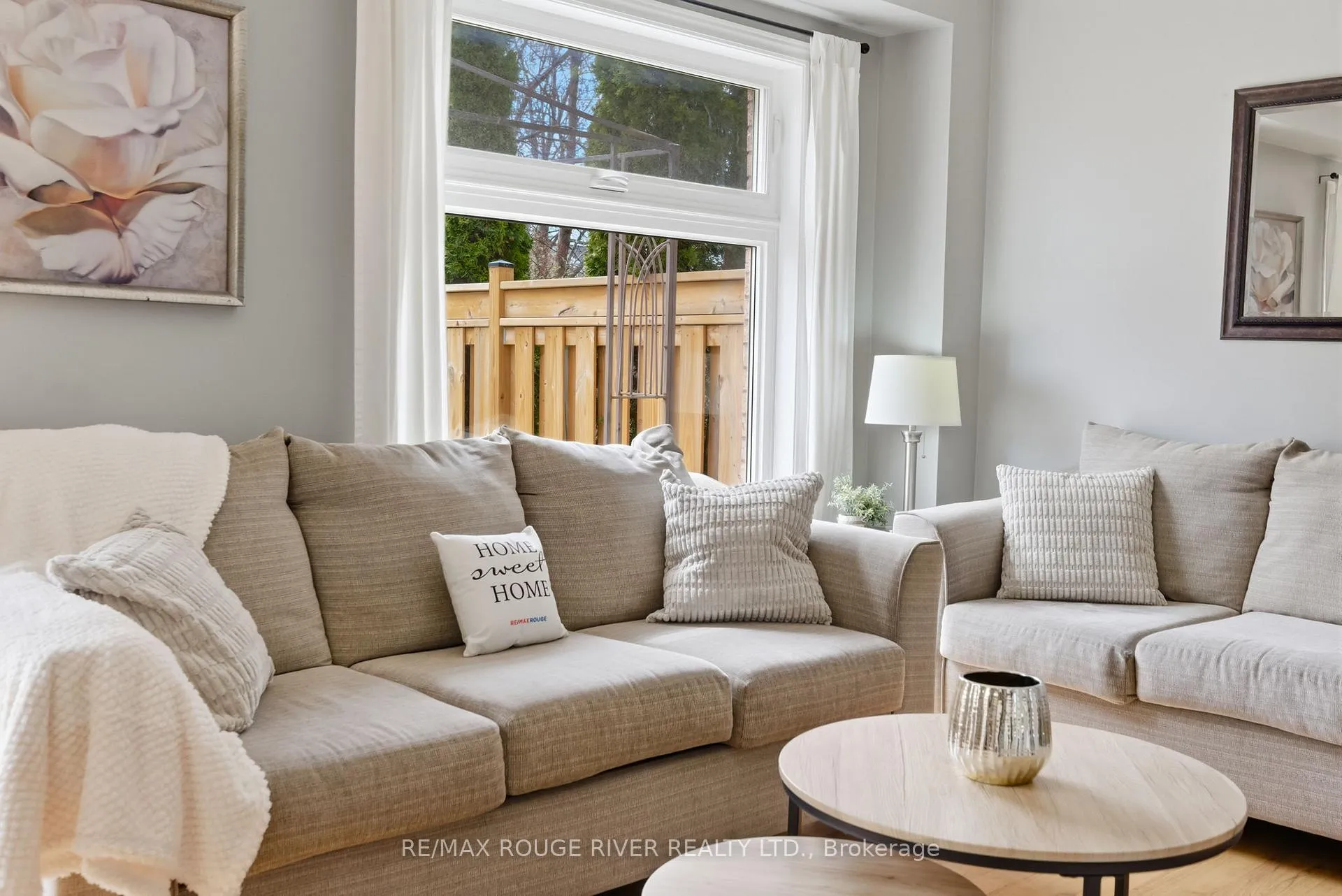 Photo 10 of 17 Elford Drive, Clarington, Bowmanville — HOMEH