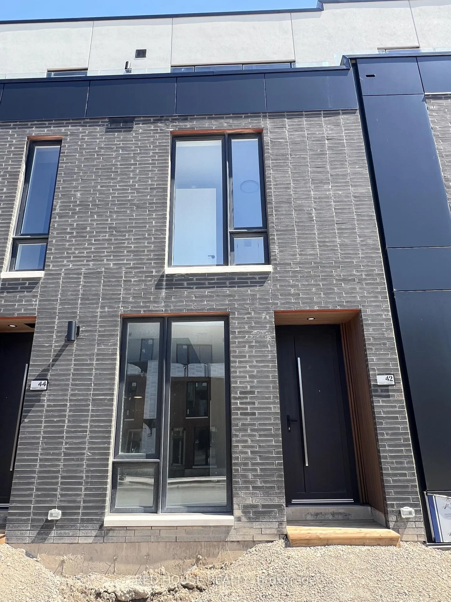 Photo 1 of 42 Everett Common, St. Catharines, Oakdale — HOMEH
