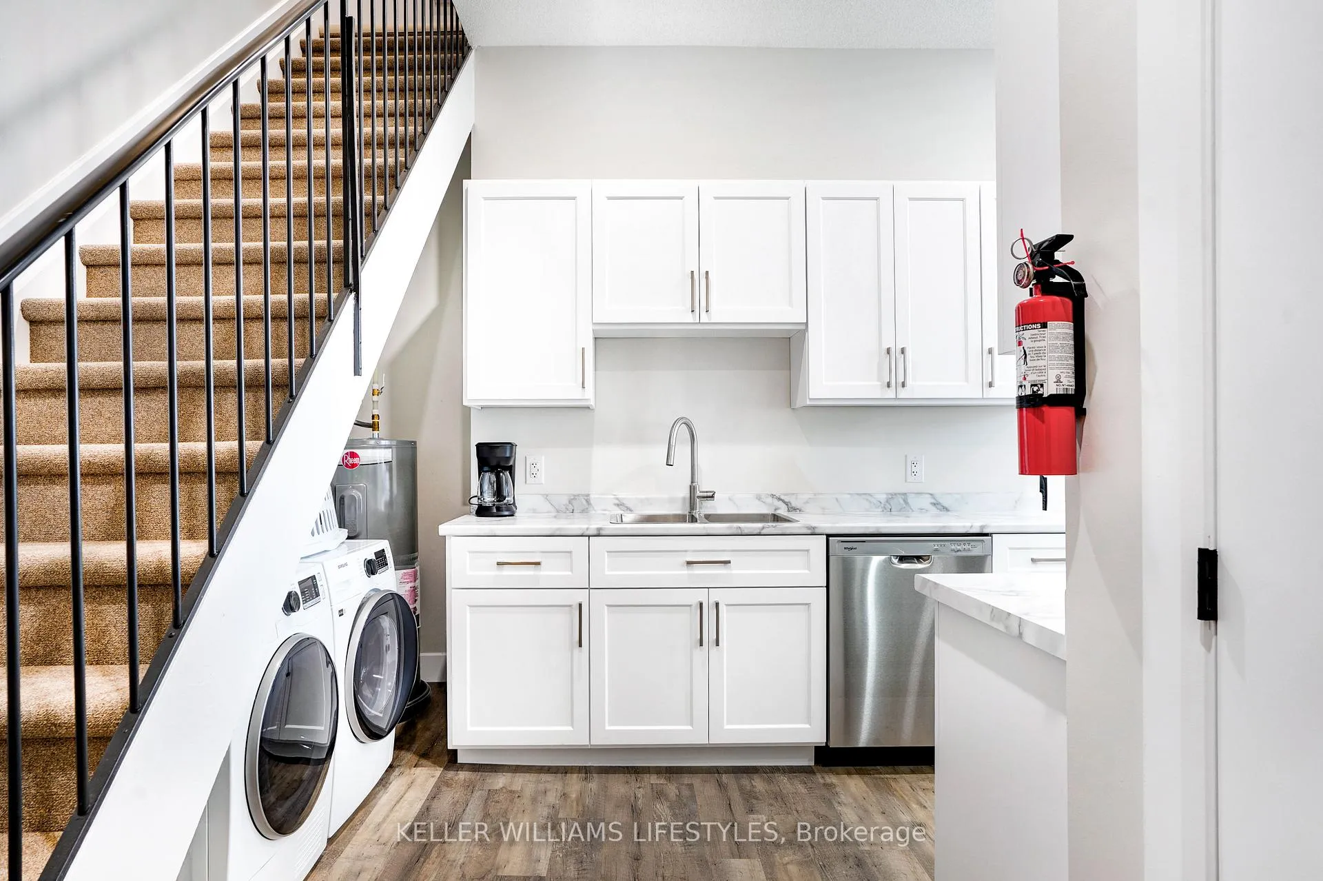 Photo 13 of Unit 4, 537 Talbot Street, St. Thomas — HOMEH
