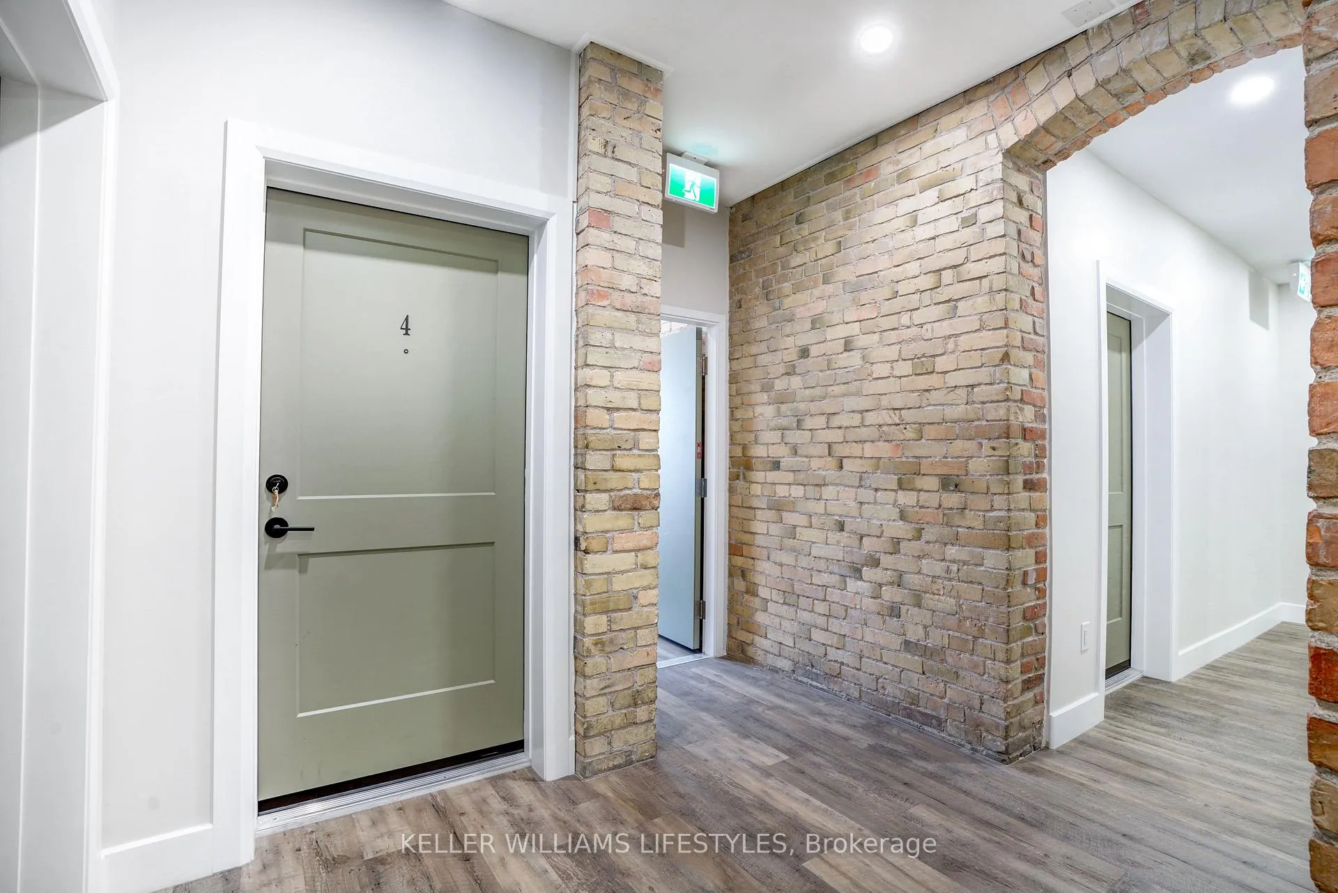 Photo 9 of Unit 10, 537 Talbot Street, St. Thomas — HOMEH