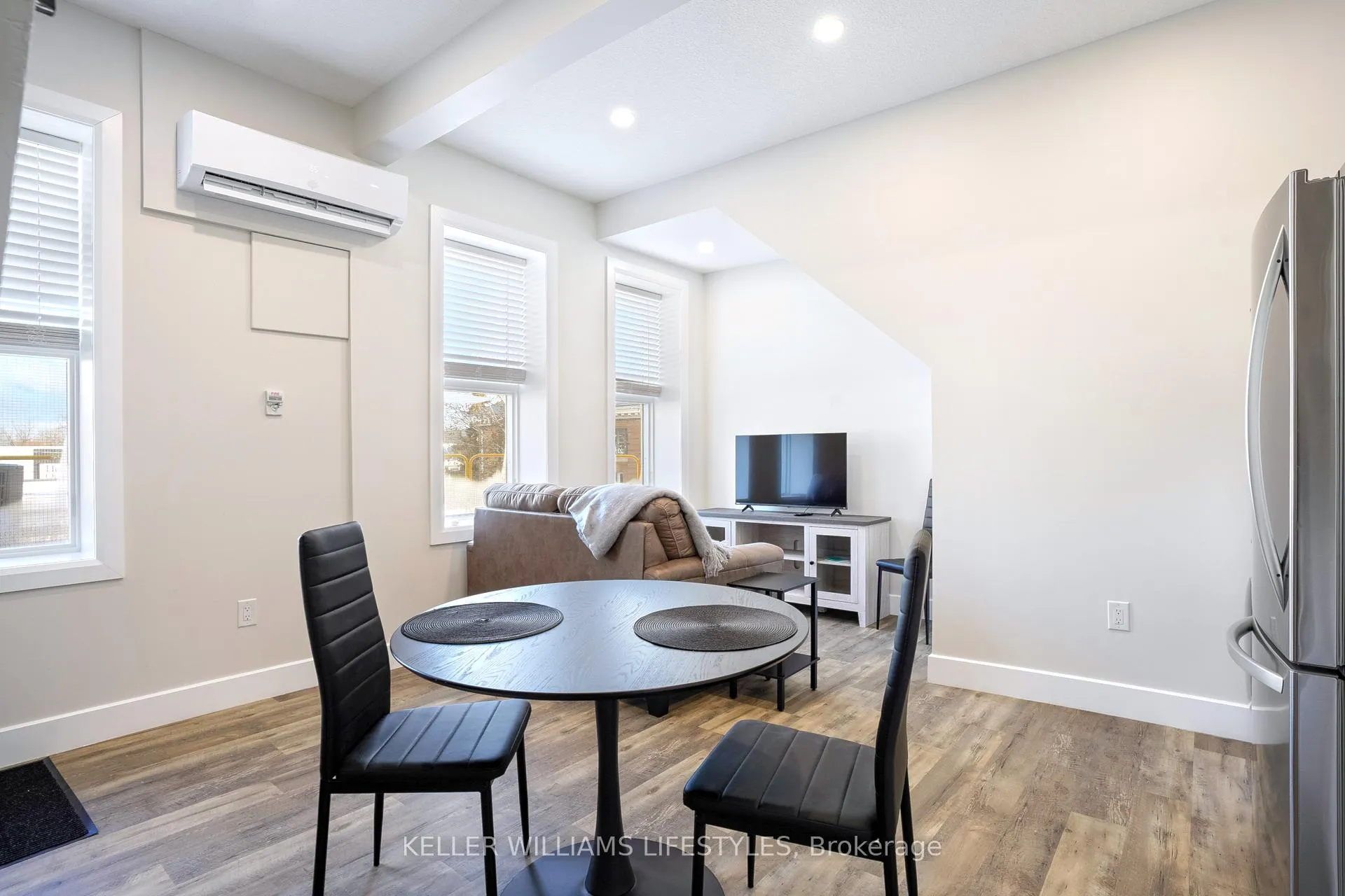 Photo 16 of Unit 10, 537 Talbot Street, St. Thomas — HOMEH