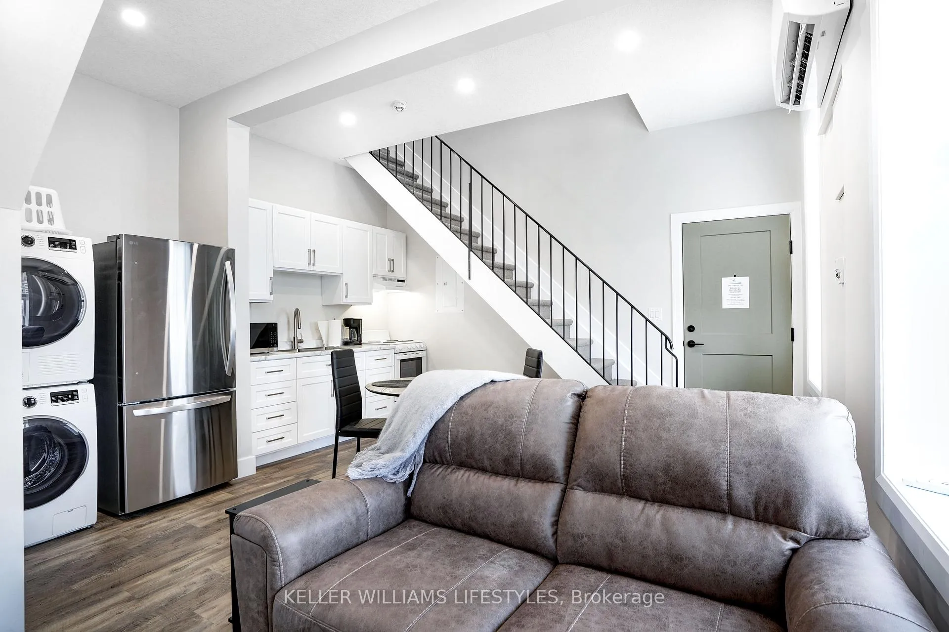 Photo 18 of Unit 10, 537 Talbot Street, St. Thomas — HOMEH