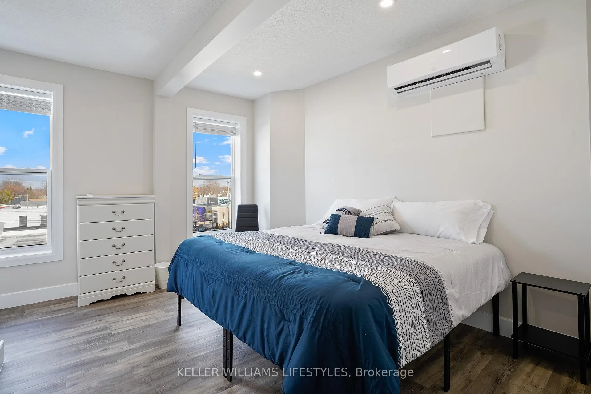Photo 20 of Unit 10, 537 Talbot Street, St. Thomas — HOMEH