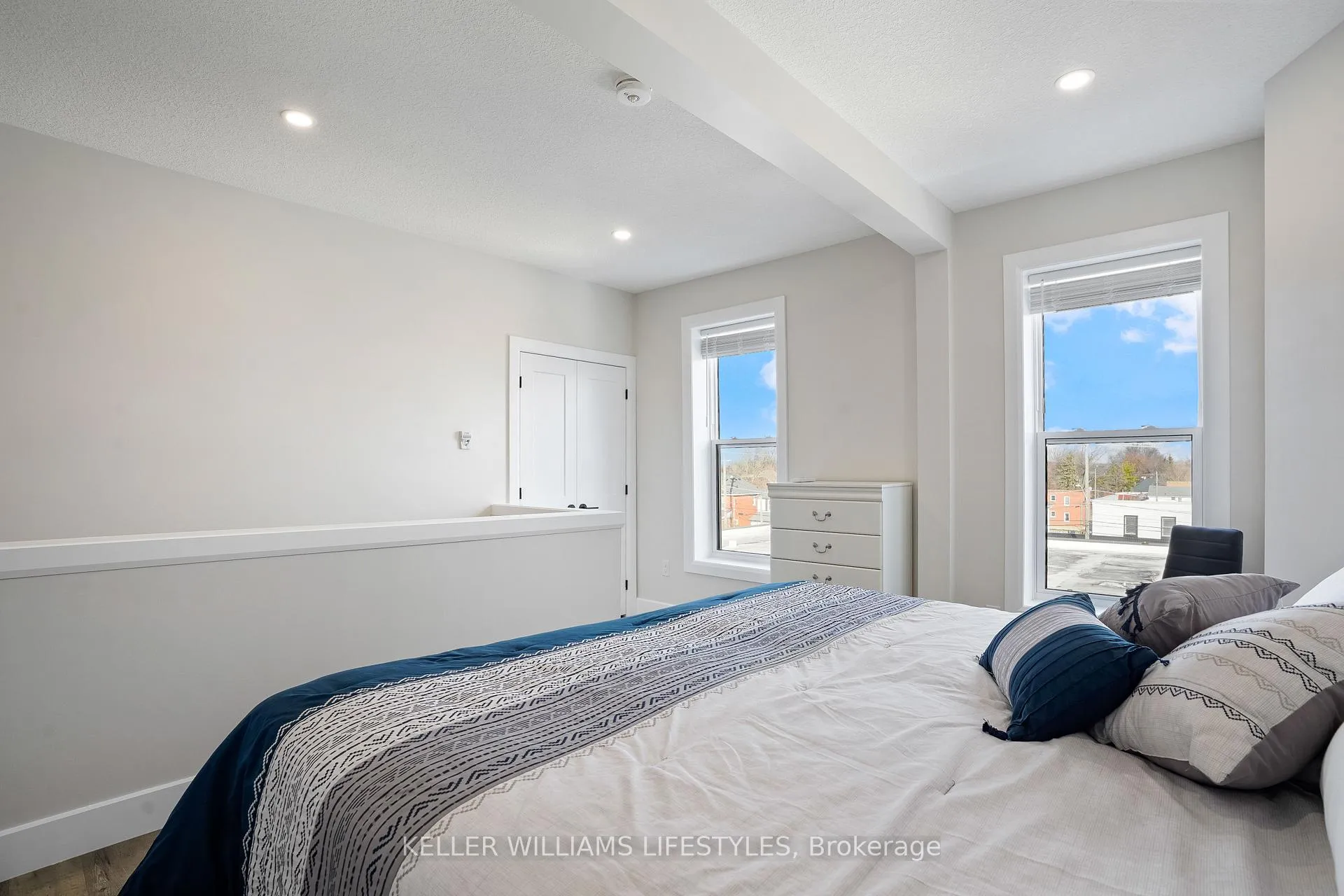 Photo 21 of Unit 10, 537 Talbot Street, St. Thomas — HOMEH