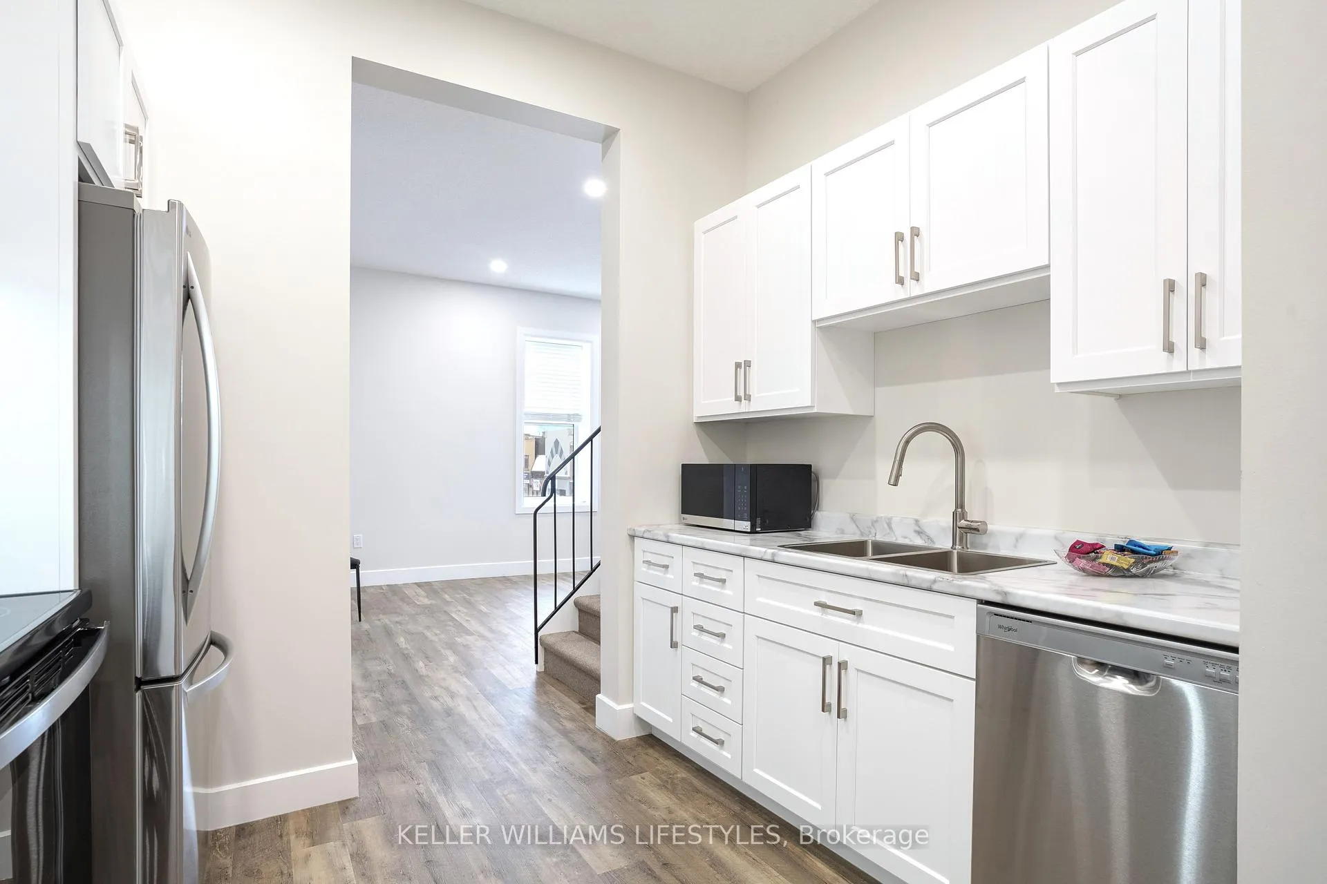 Photo 12 of Unit 5, 537 Talbot Street, St. Thomas — HOMEH